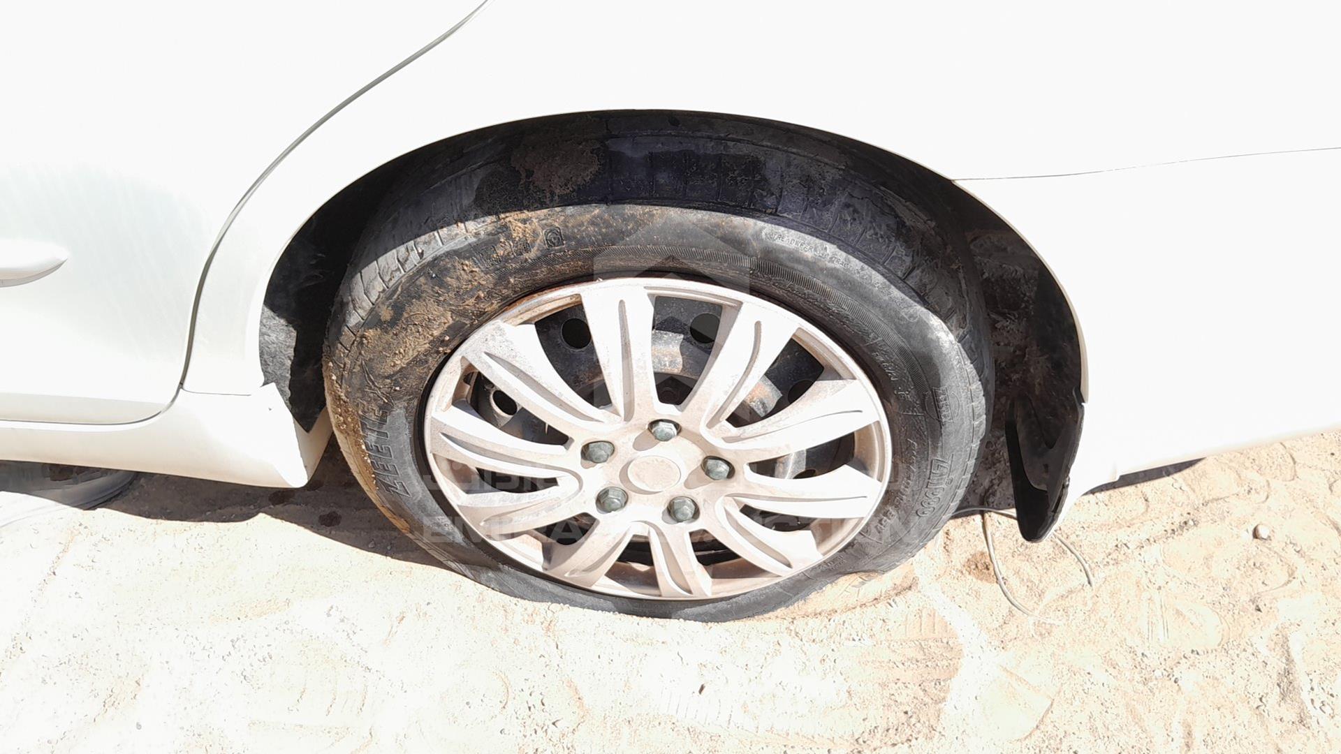 2009 TOYOTA CAMRY VIN: 6T1BE42K09X543269