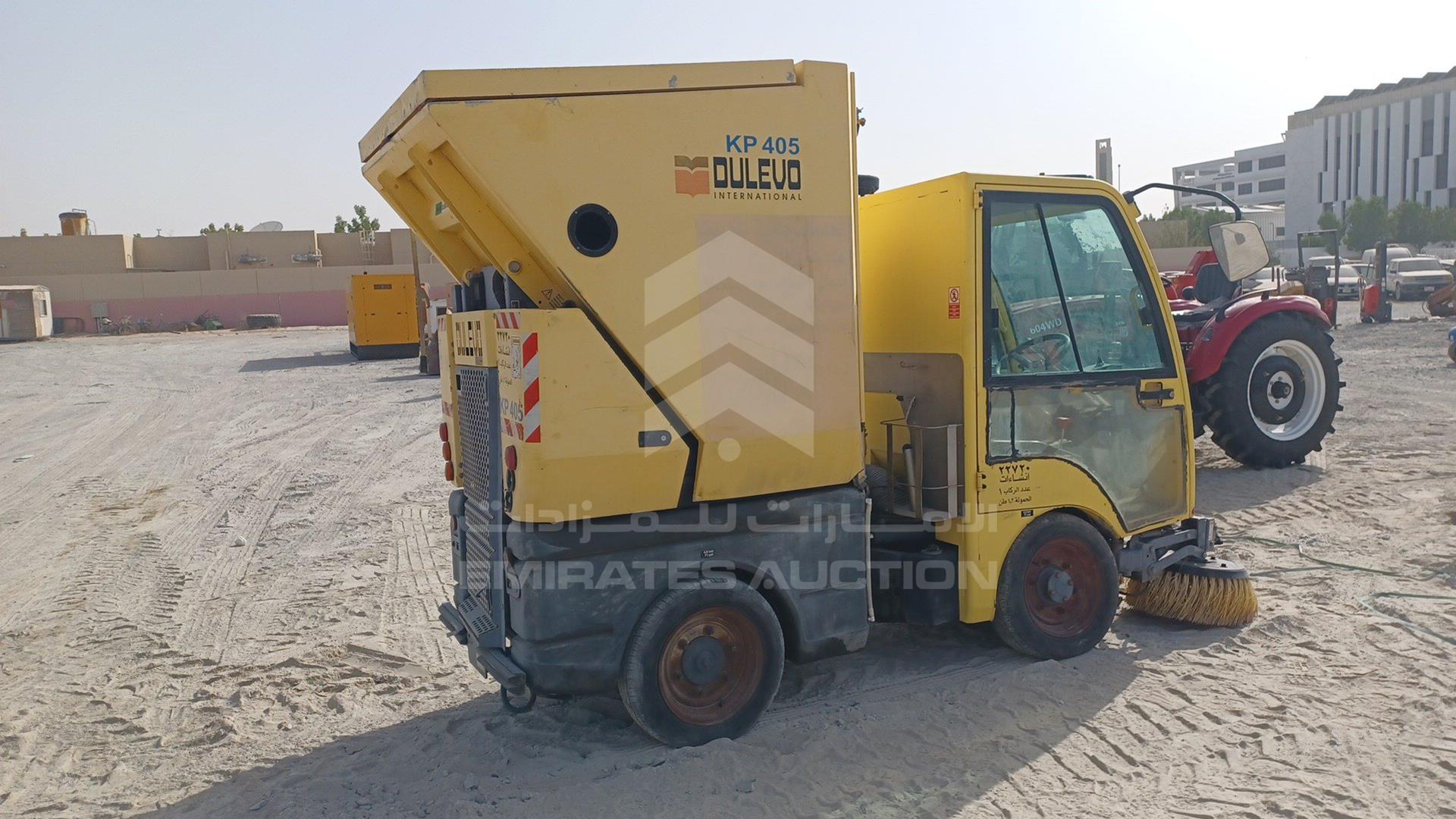 2013 UNDEFINED SWEEPER VIN: ZA9S150DK0CC38023