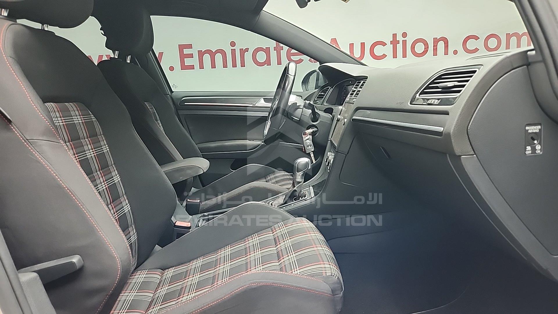 2019 VOLKSWAGEN GOLF VIN: WVWFL2AU5KW003524