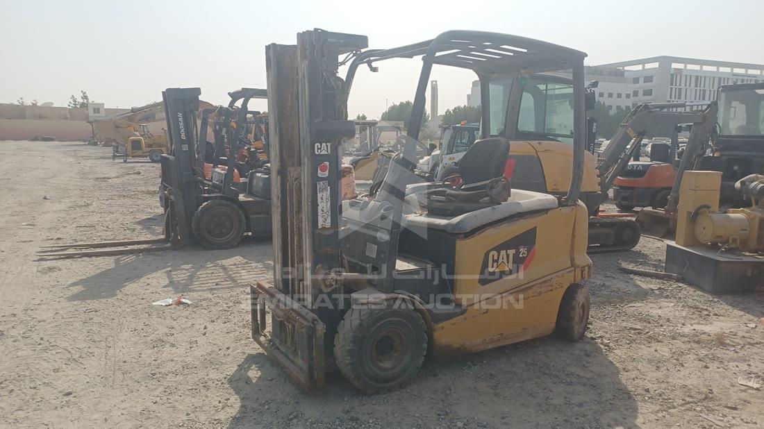 2016 Caterpillar — Front Left Angle — Photo 5