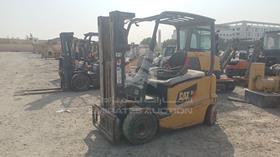 2016 Caterpillar — Front Left Angle — Photo 5 — Thumbnail