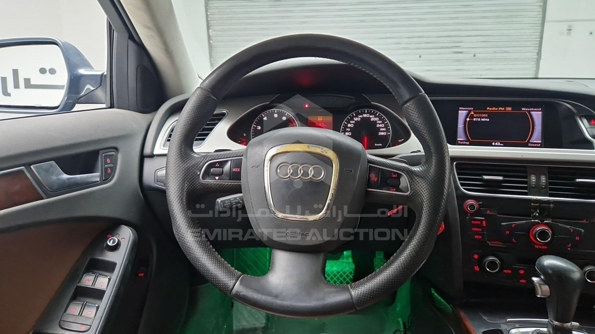 2011 AUDI A4 VIN: WAUAFC8K0BA122197