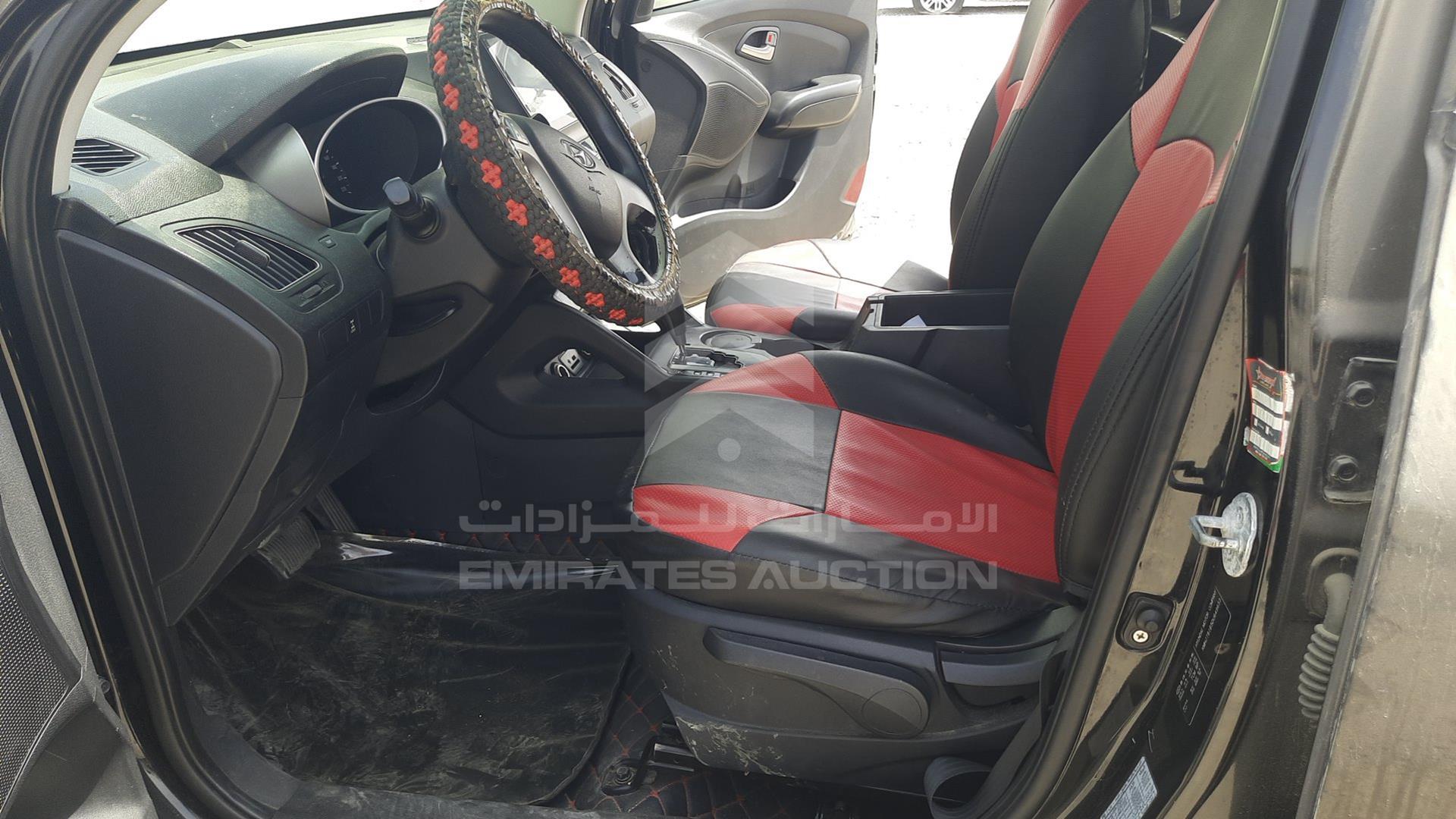 2013 HYUNDAI TUCSON VIN: KMHJT81B5DU649653