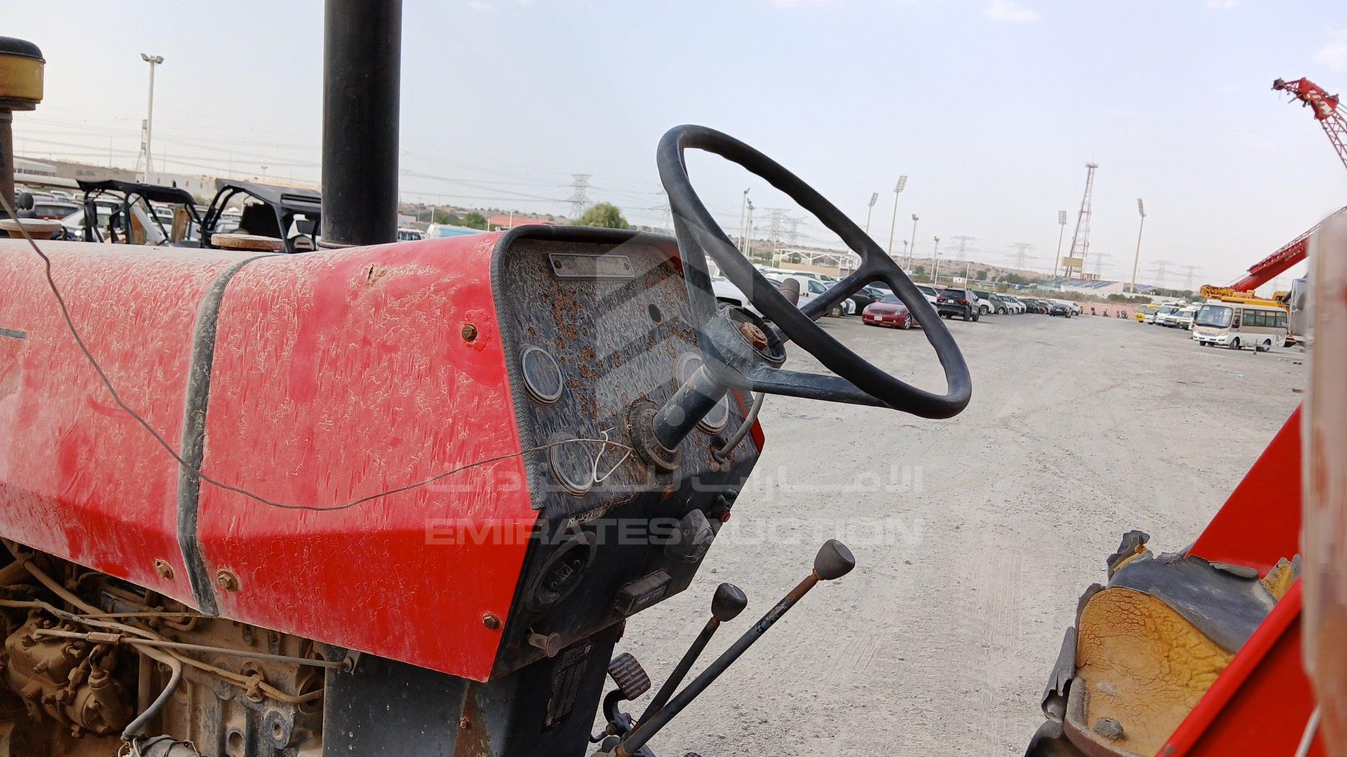 0 MASSEY FERGUSON --- VIN: LF31288U915812G