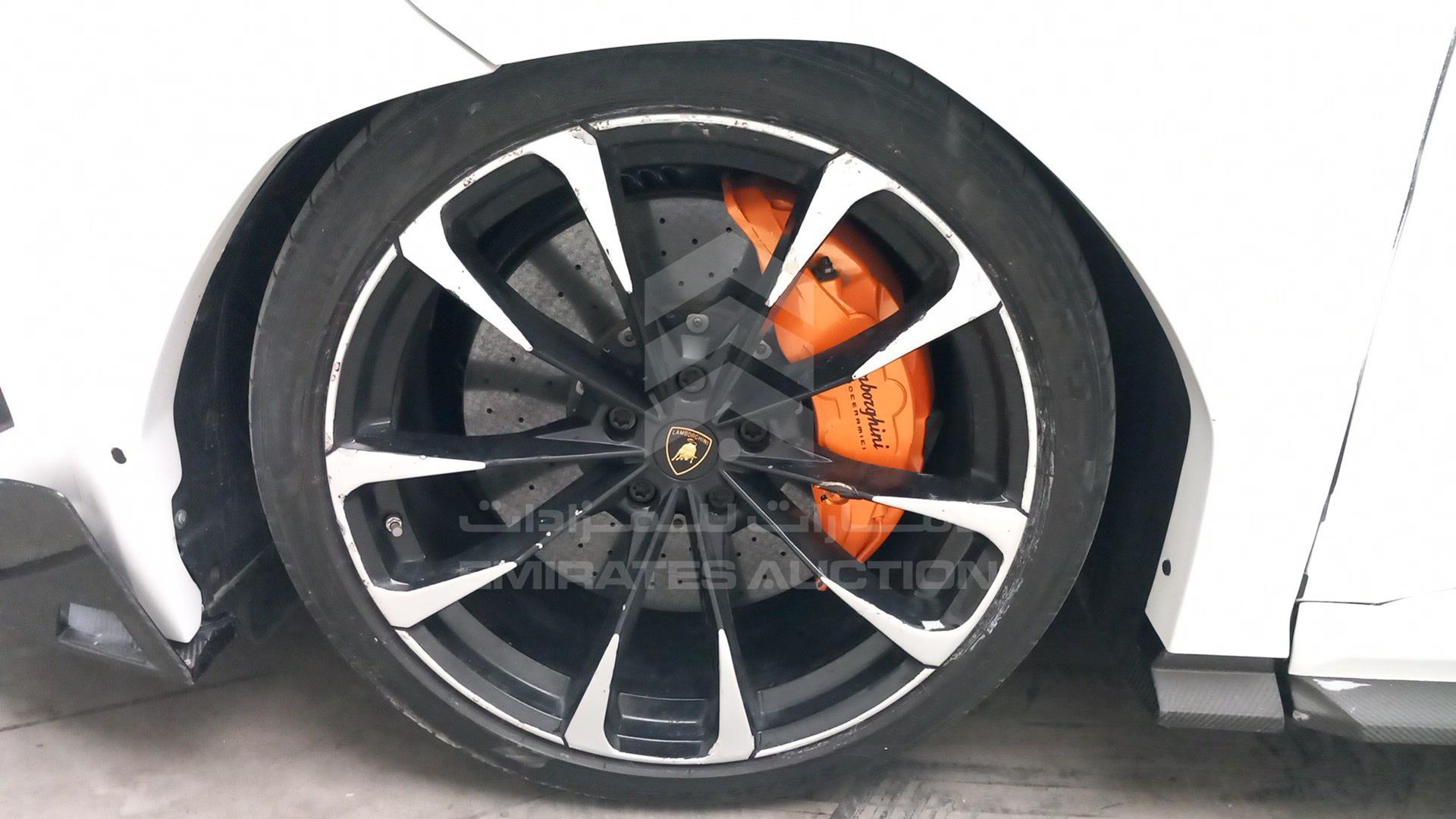 2019 LAMBORGHINI URUS MY19 VIN: ZPBEA1ZL8KLA00652