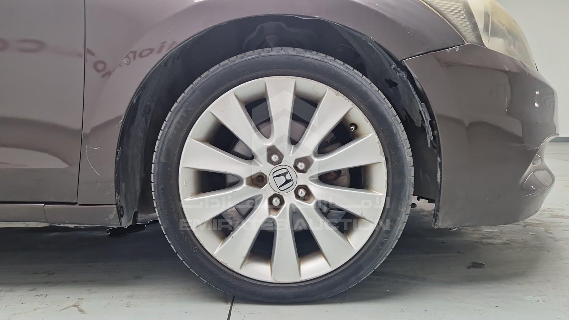 2011 HONDA ACCORD VIN: JHMCP267XBC405694
