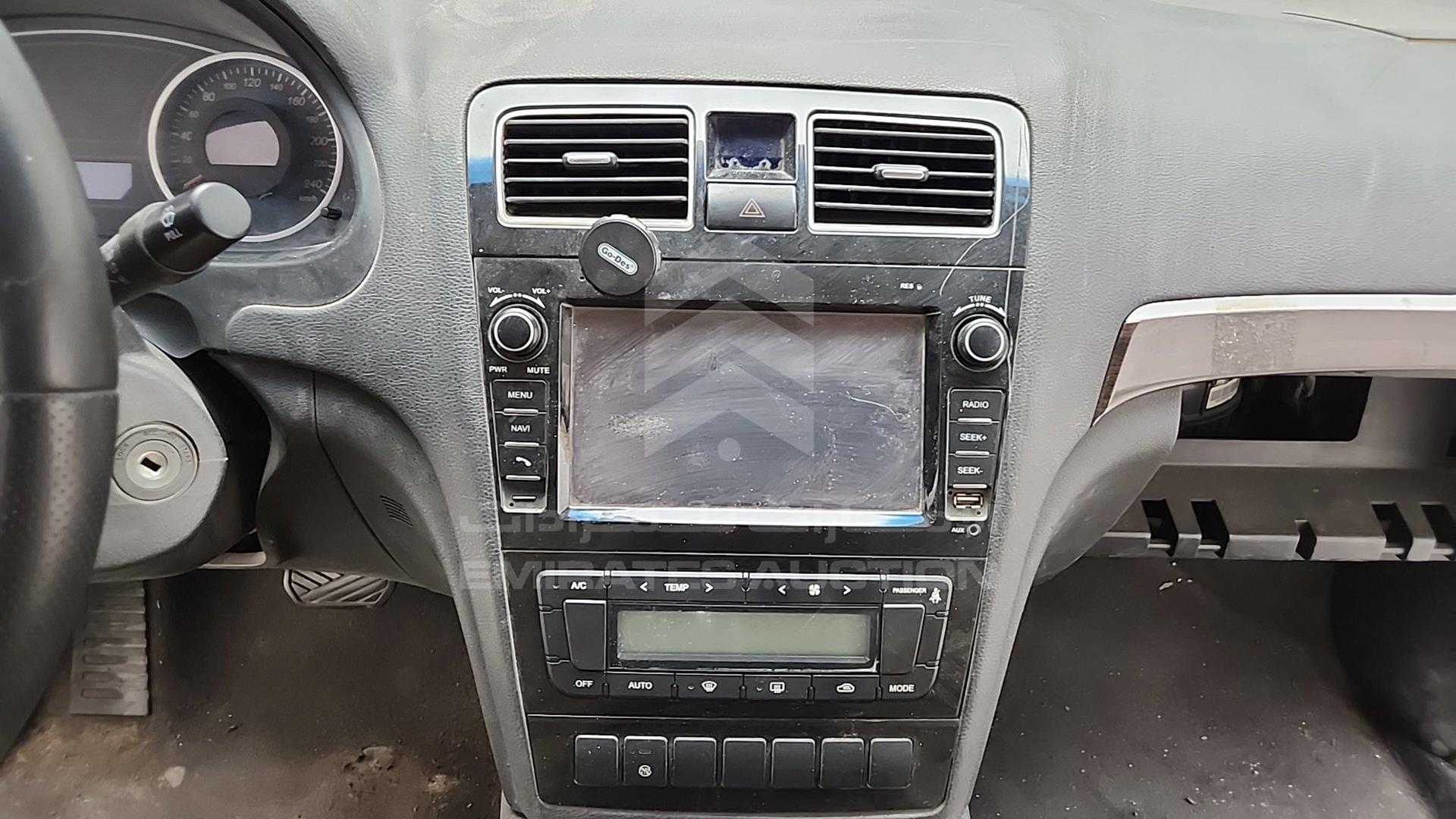 2015 GEELY EC8 VIN: LB37964Z7FJ002501