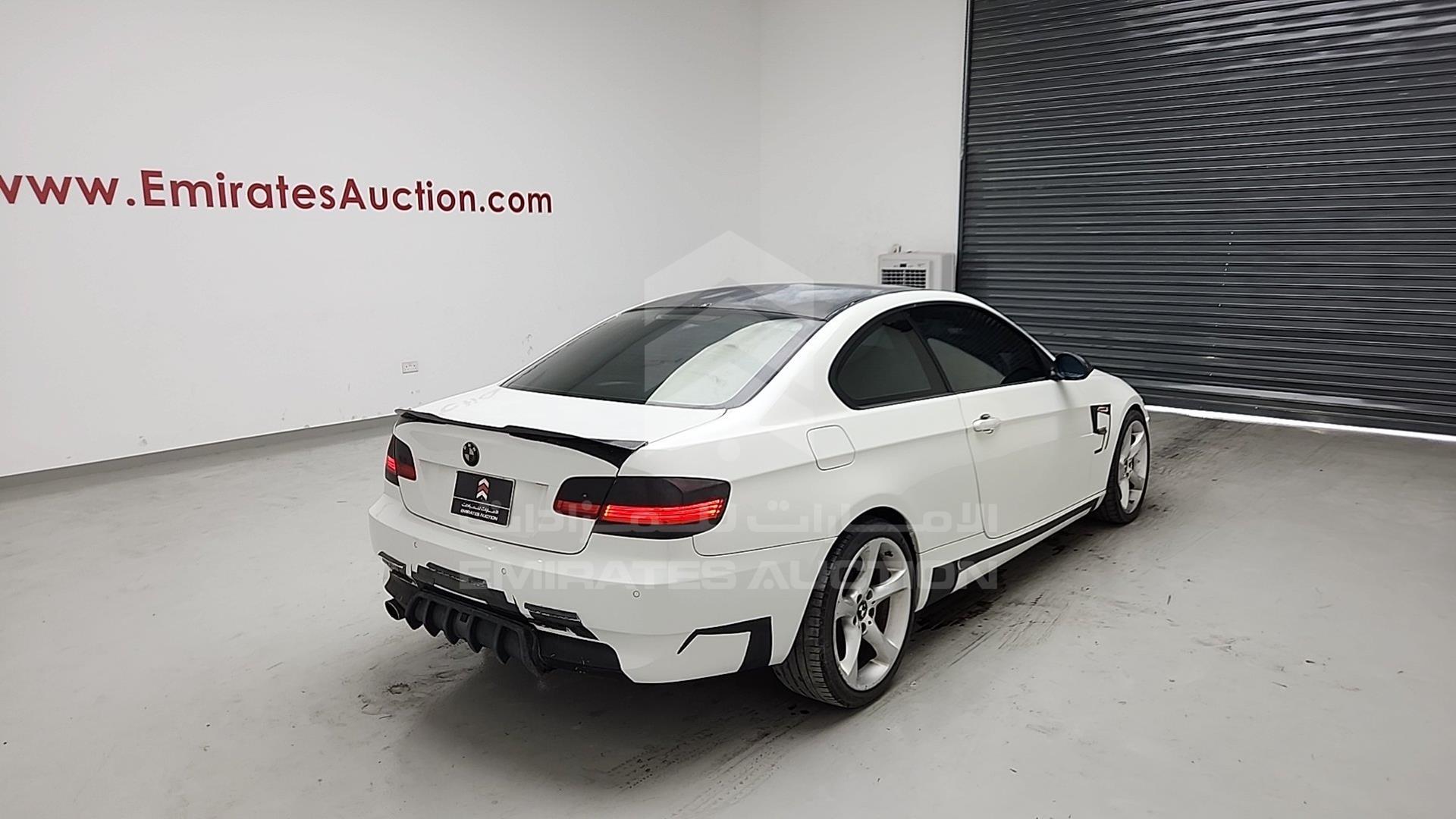 2009 BMW 320 VIN: WBAWA51059JP99961
