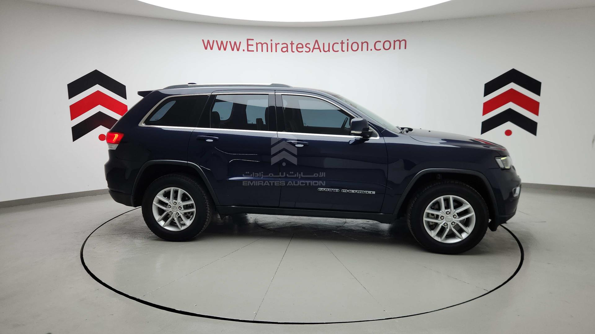 2017 JEEP GRAND CHEROKEE VIN: 1C4RJFAG4HC614109