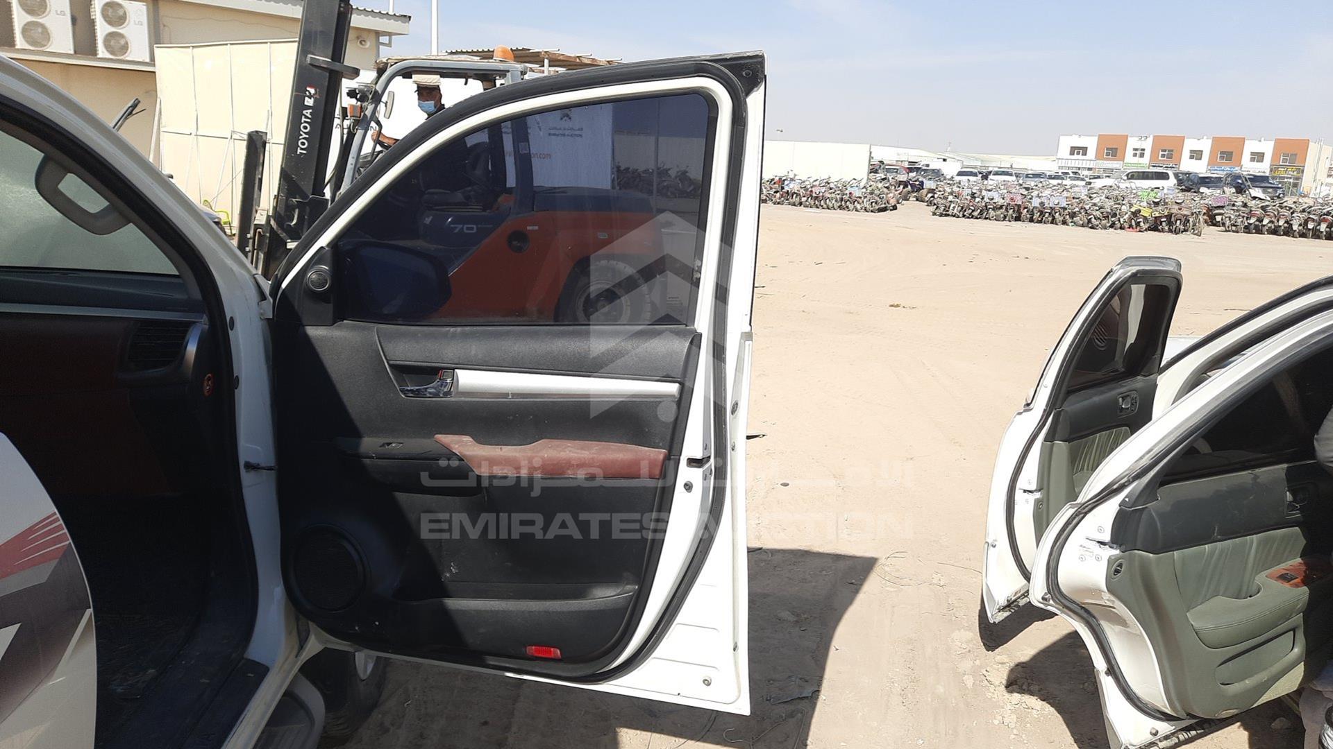 2016 TOYOTA HILUX VIN: MR0HX8CD8G1356830