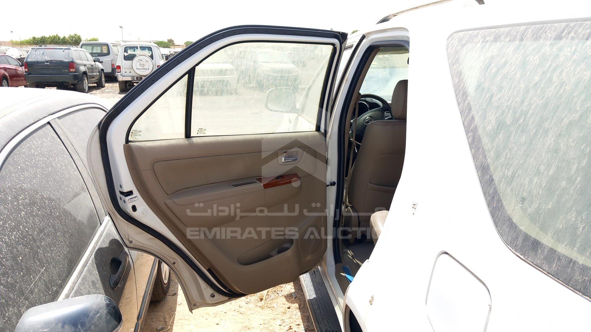 2009 TOYOTA FORTUNER VIN: MHFYU59G597009614