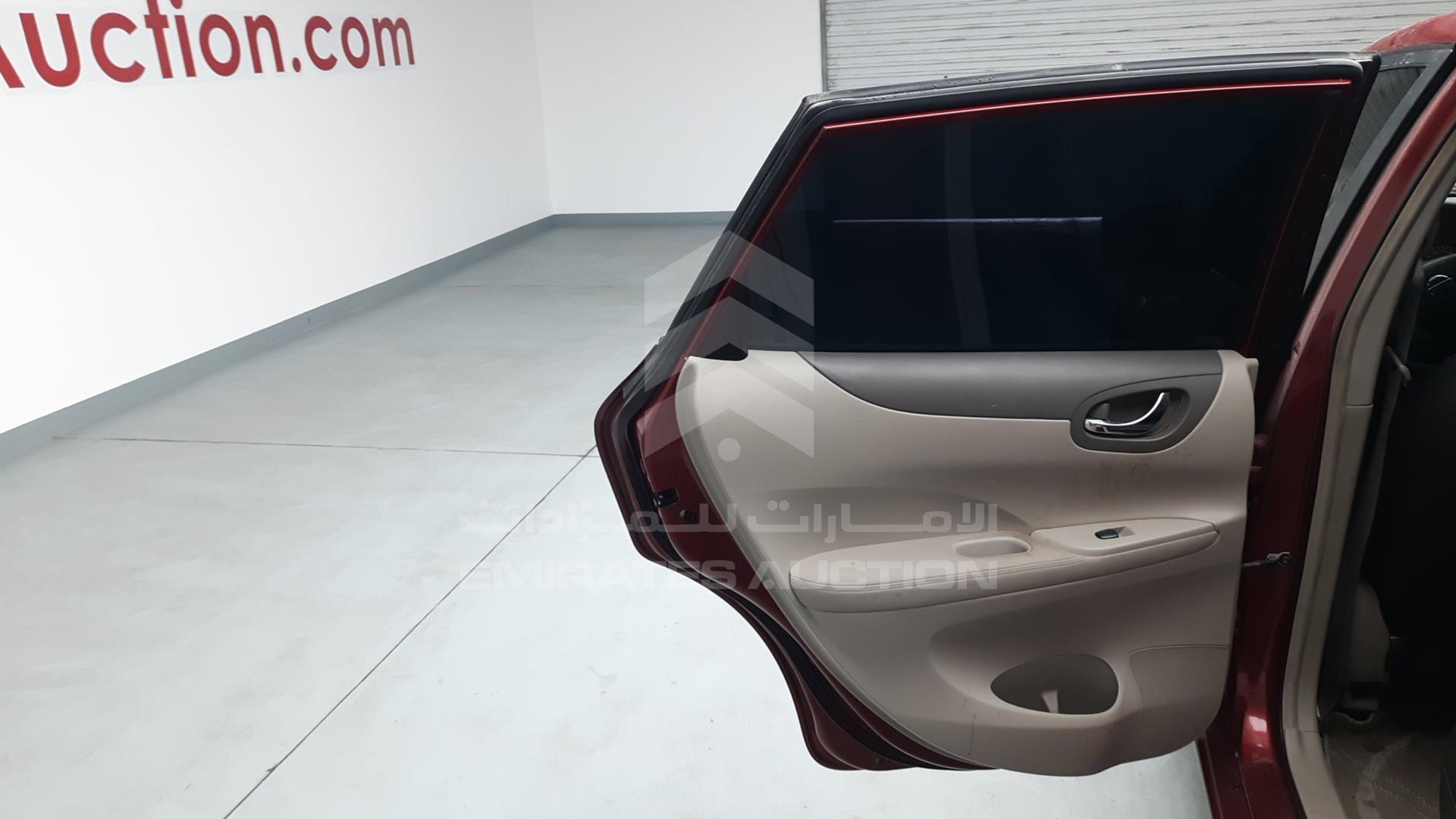 2016 NISSAN TIIDA VIN: MNTBC2C94G6010133