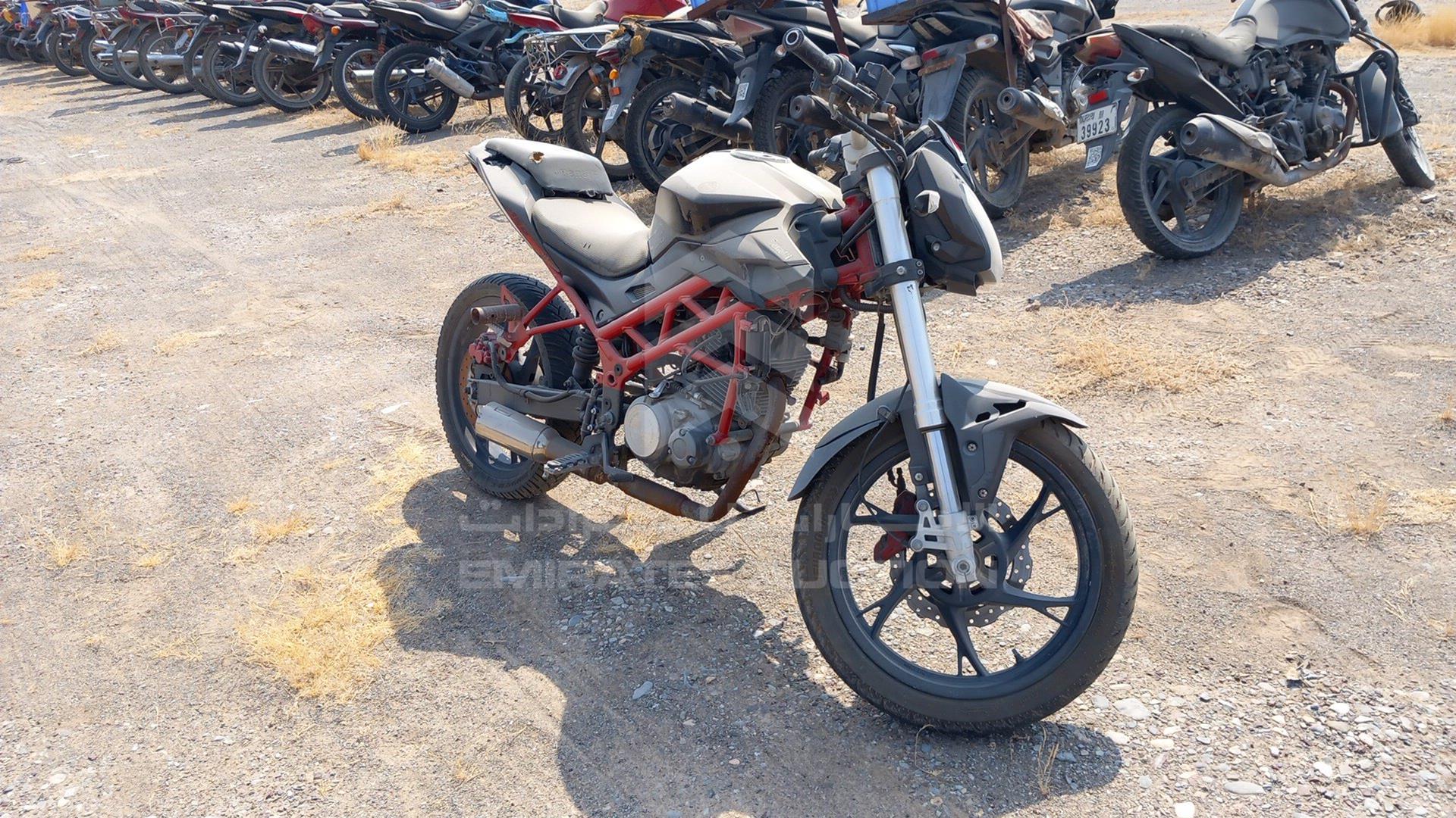 2019 BENELLI TNT 150 VIN: LBBPEKWB4KBA12581