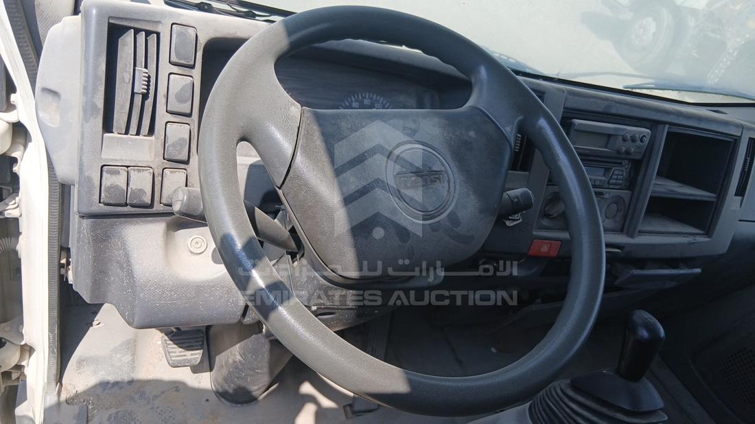 2013 Isuzu Reward NM — Steering & Mounted Controls — Photo 13