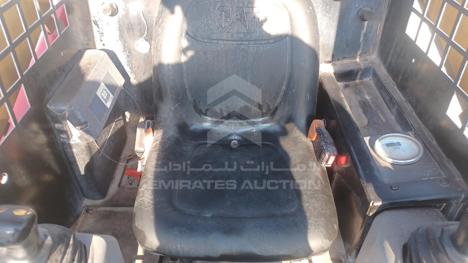 2021 CATERPILLAR 216B3 VIN: CAT0216BHPWM00133