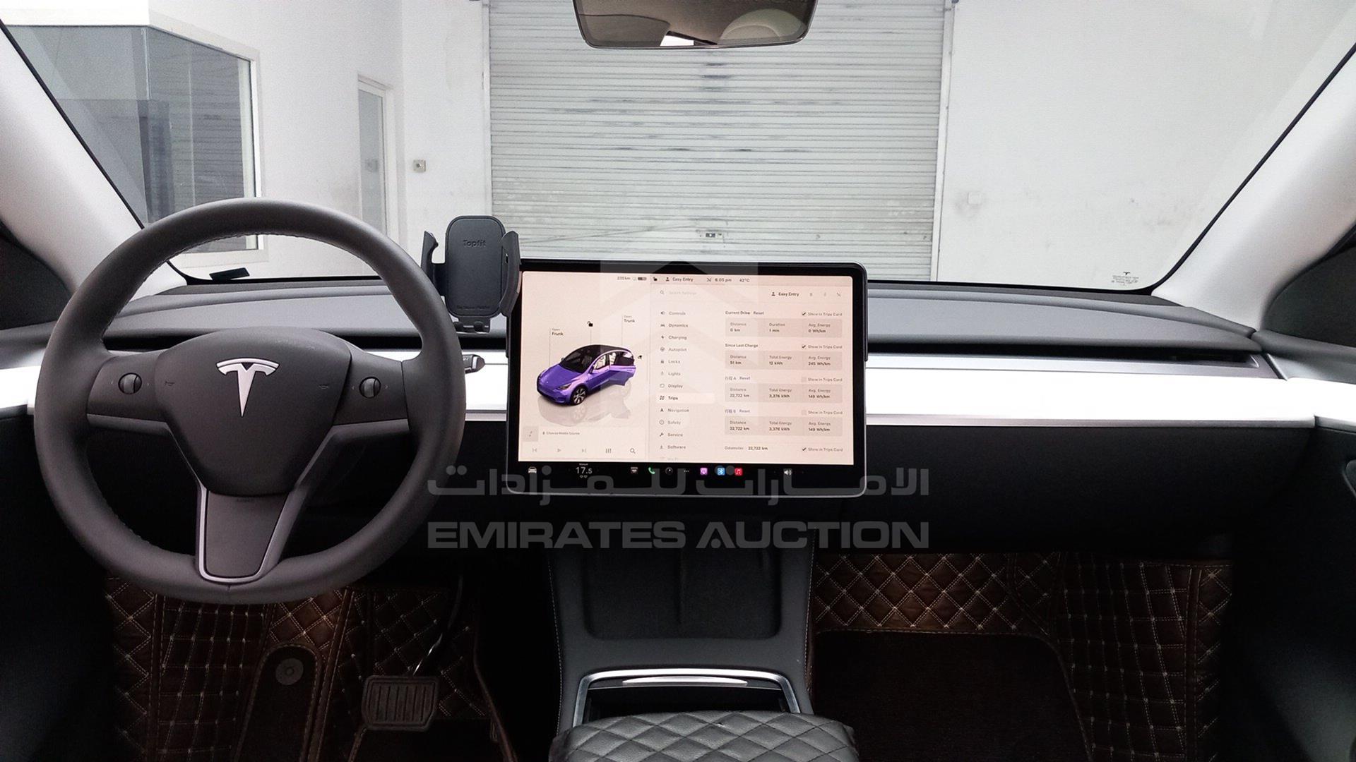 2023 TESLA MODEL Y VIN: LRWYGCFS1NC571914