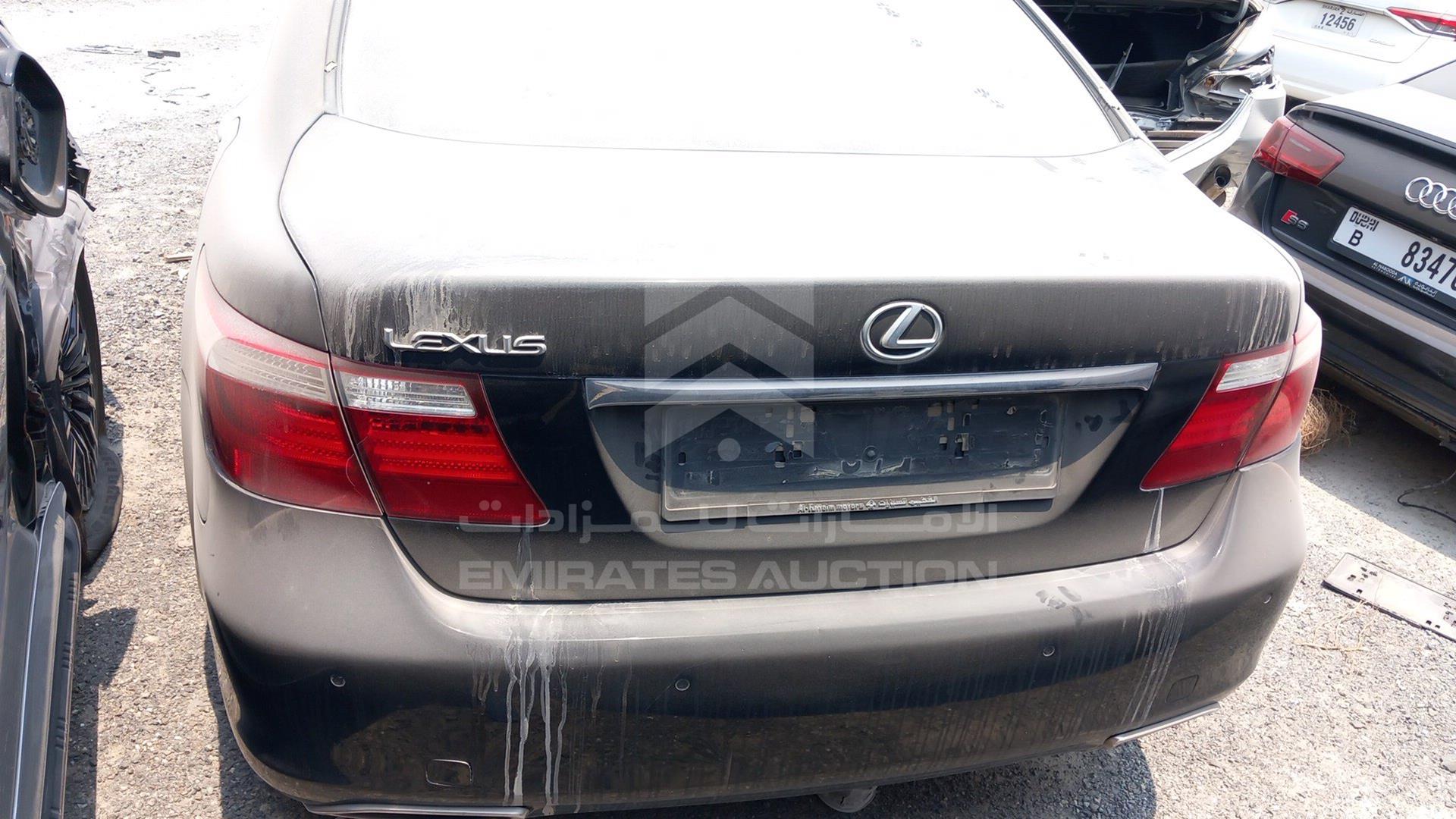2008 LEXUS LS 460 VIN: JTHGL46F985026957