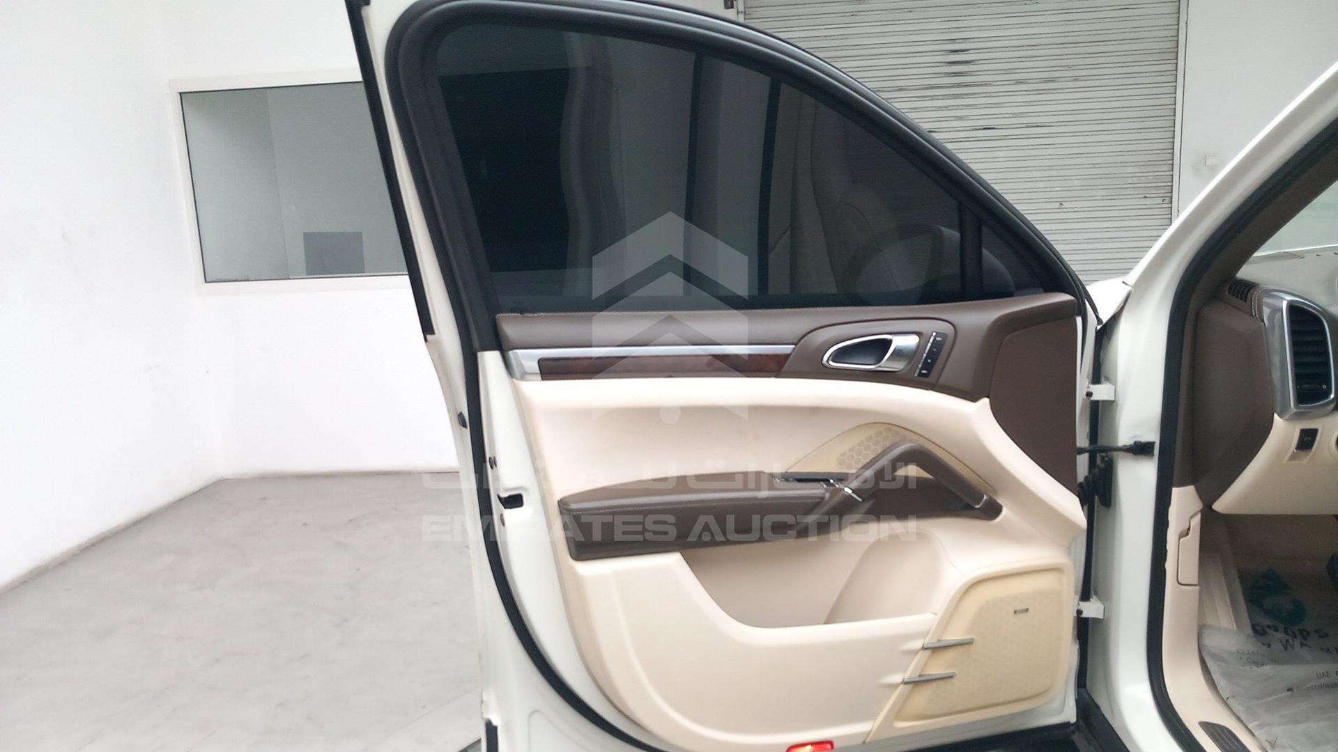 2011 PORSCHE CAYENNE VIN: WP1ZZZ92ZBLA49779