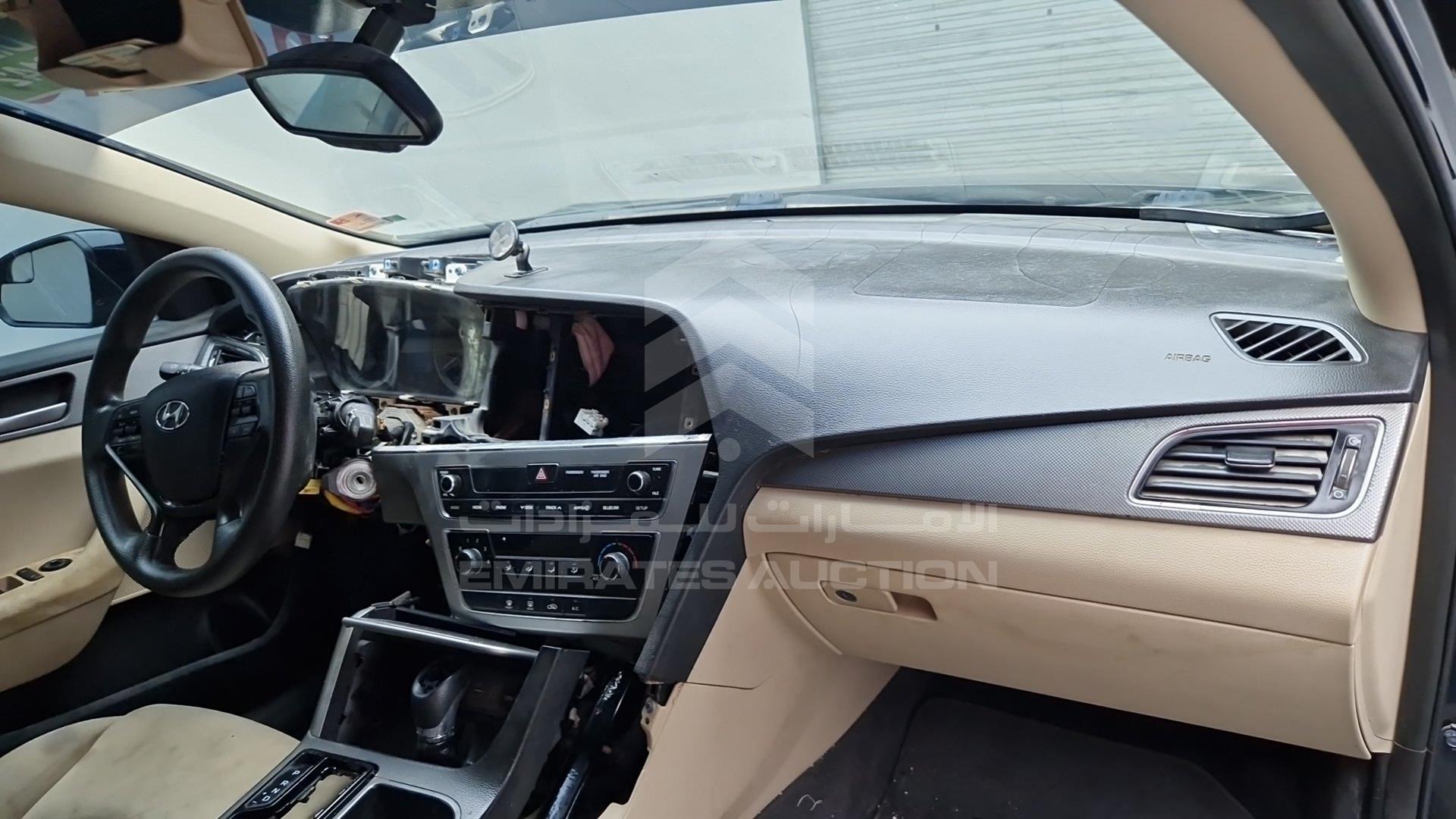 2016 HYUNDAI SONATA VIN: 5NPE24AF7GH273542