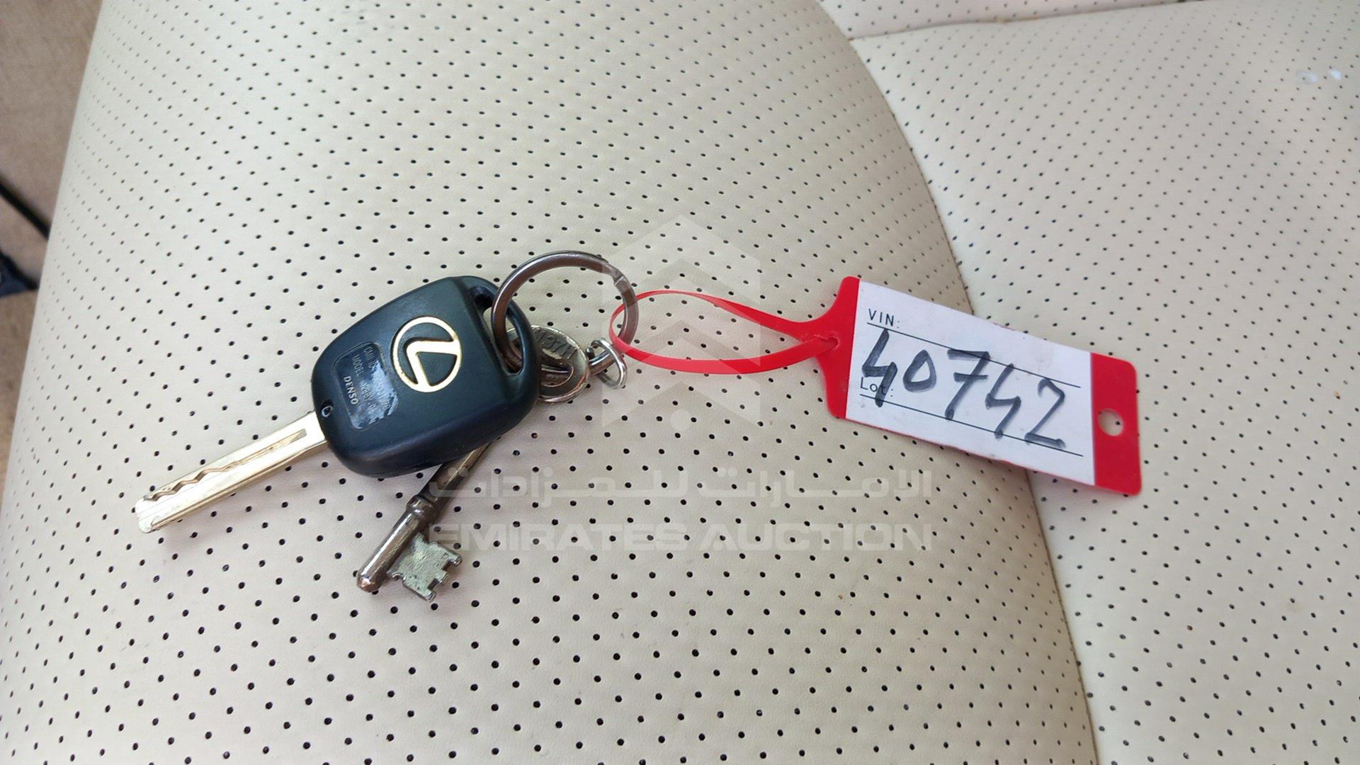 2003 LEXUS --- VIN: JTHBN30FX30093077