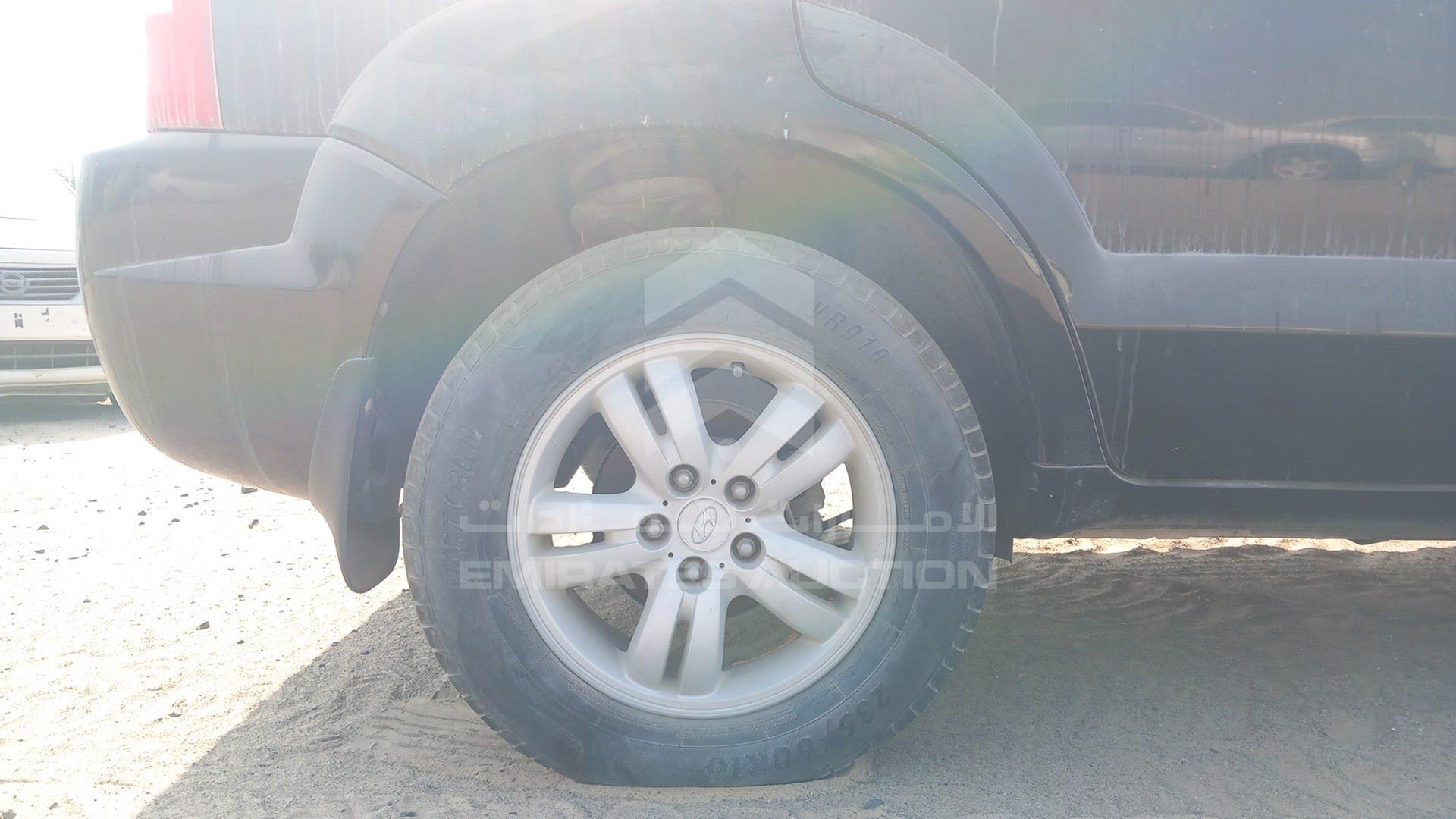 2007 HYUNDAI TUCSON VIN: KMHJM81B37U642959