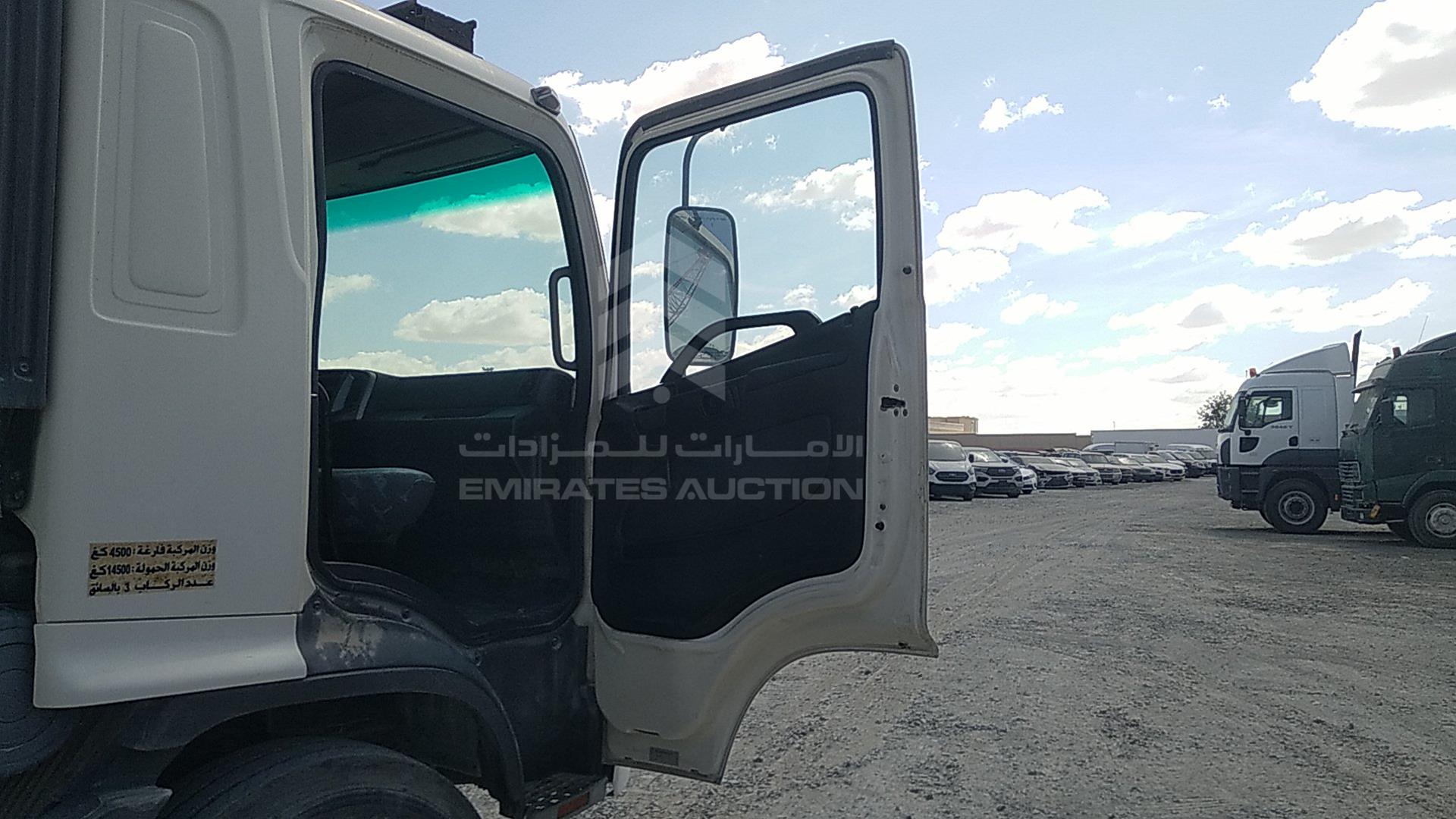 2011 HINO 500 VIN: JHDFG1JP6B1S18432