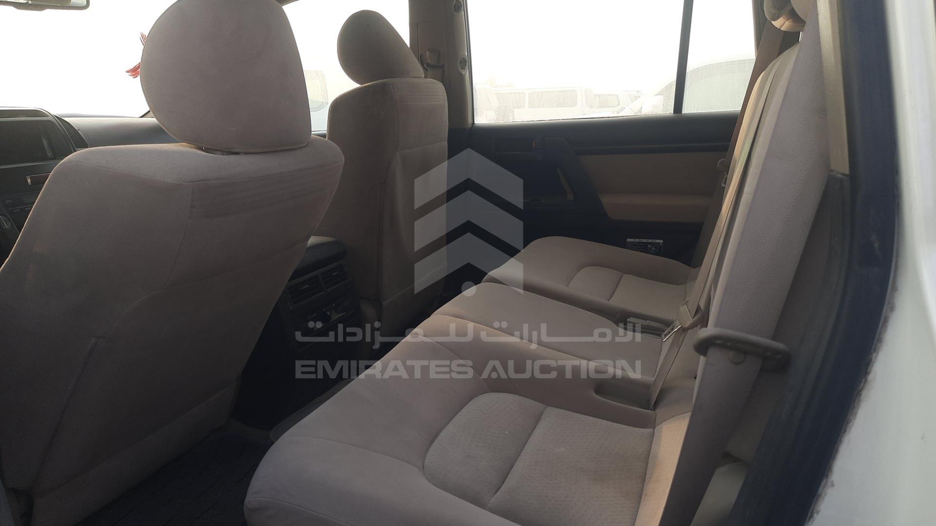 2011 TOYOTA LAND CRUISER VIN: JTMHU09J1B4042644