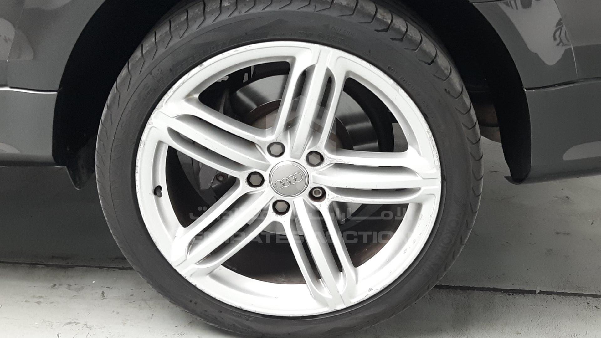 2015 AUDI Q7 VIN: WA1AGDFE1FD000370