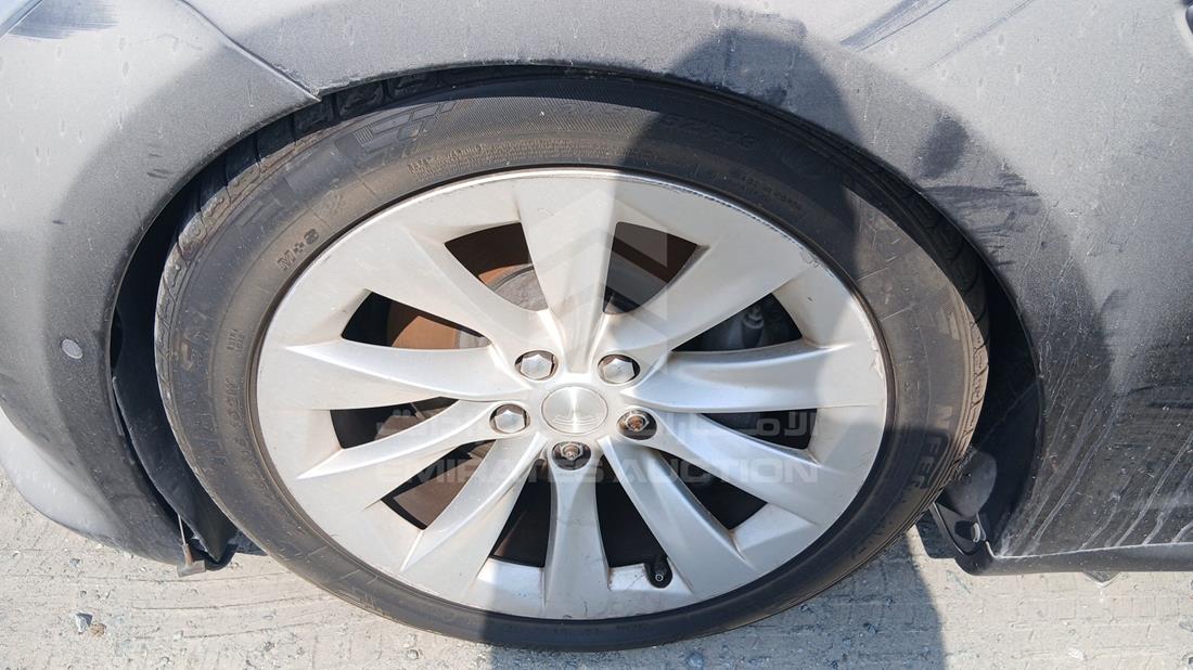 2018 Tesla Model S — Front Left Tyre — Photo 34