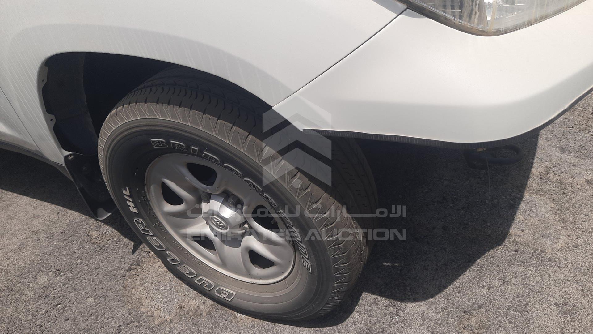 2013 TOYOTA LAND CRUISER VIN: JTMDU09J8D4063802