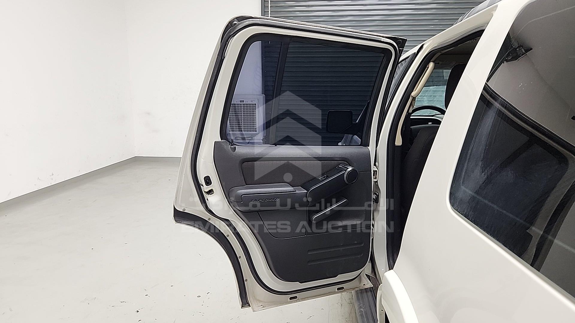 2010 FORD EXPLORER VIN: 1FMEU7DE0AUB12537