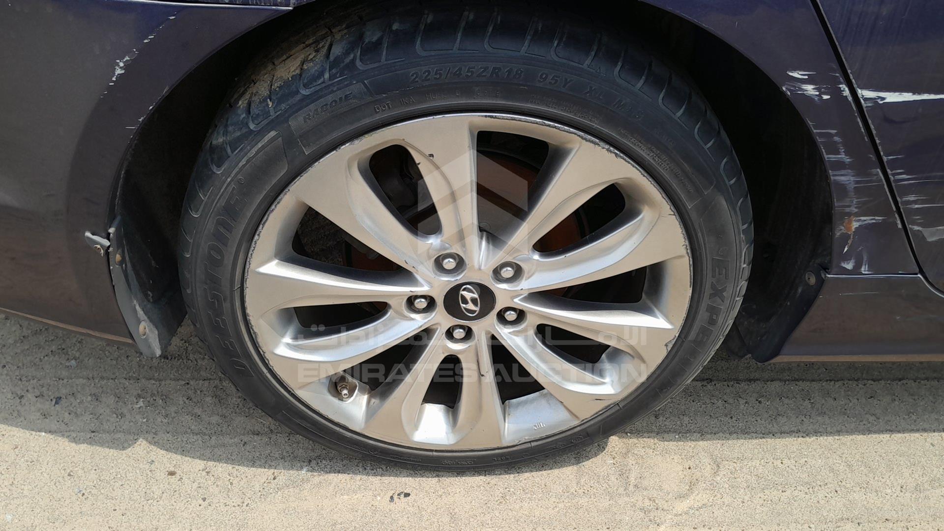 2013 HYUNDAI SONATA VIN: 5NPEC4AC6DH608658