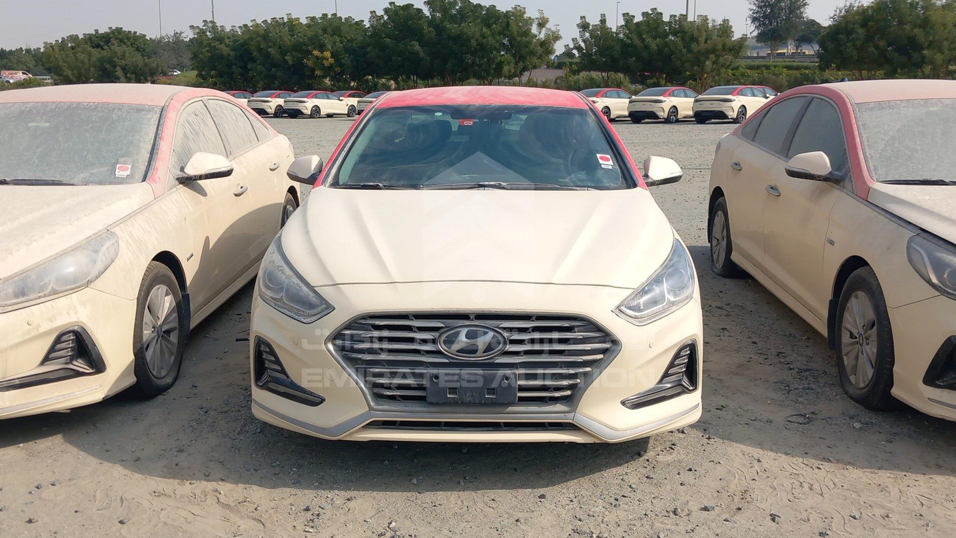 2018 HYUNDAI SONATA VIN: KMHE24137JA082090
