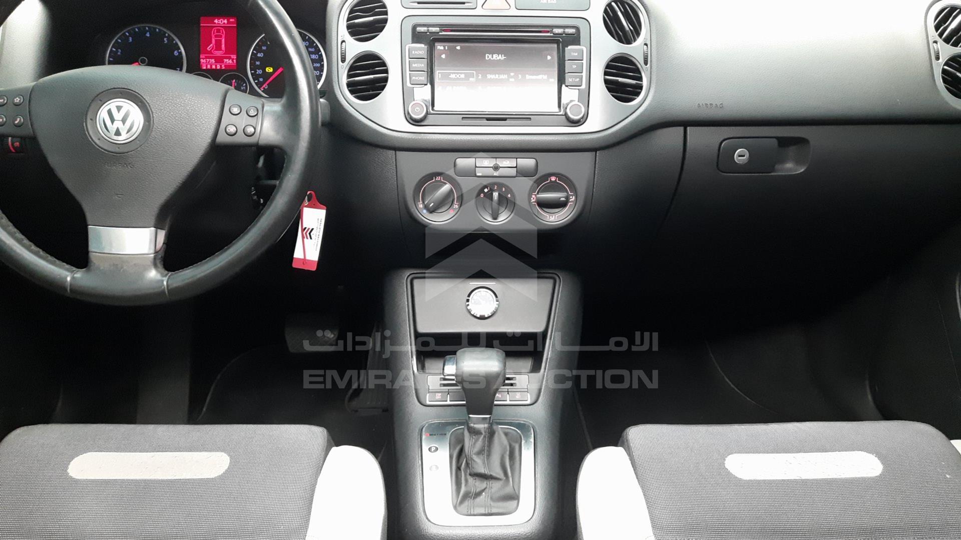 2009 VOLKSWAGEN TIGUAN VIN: WVGCE15N29W069870