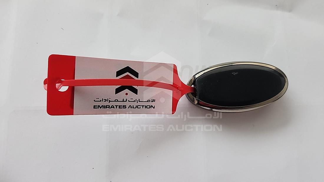 2012 Nissan Patrol — Keys — Photo 7