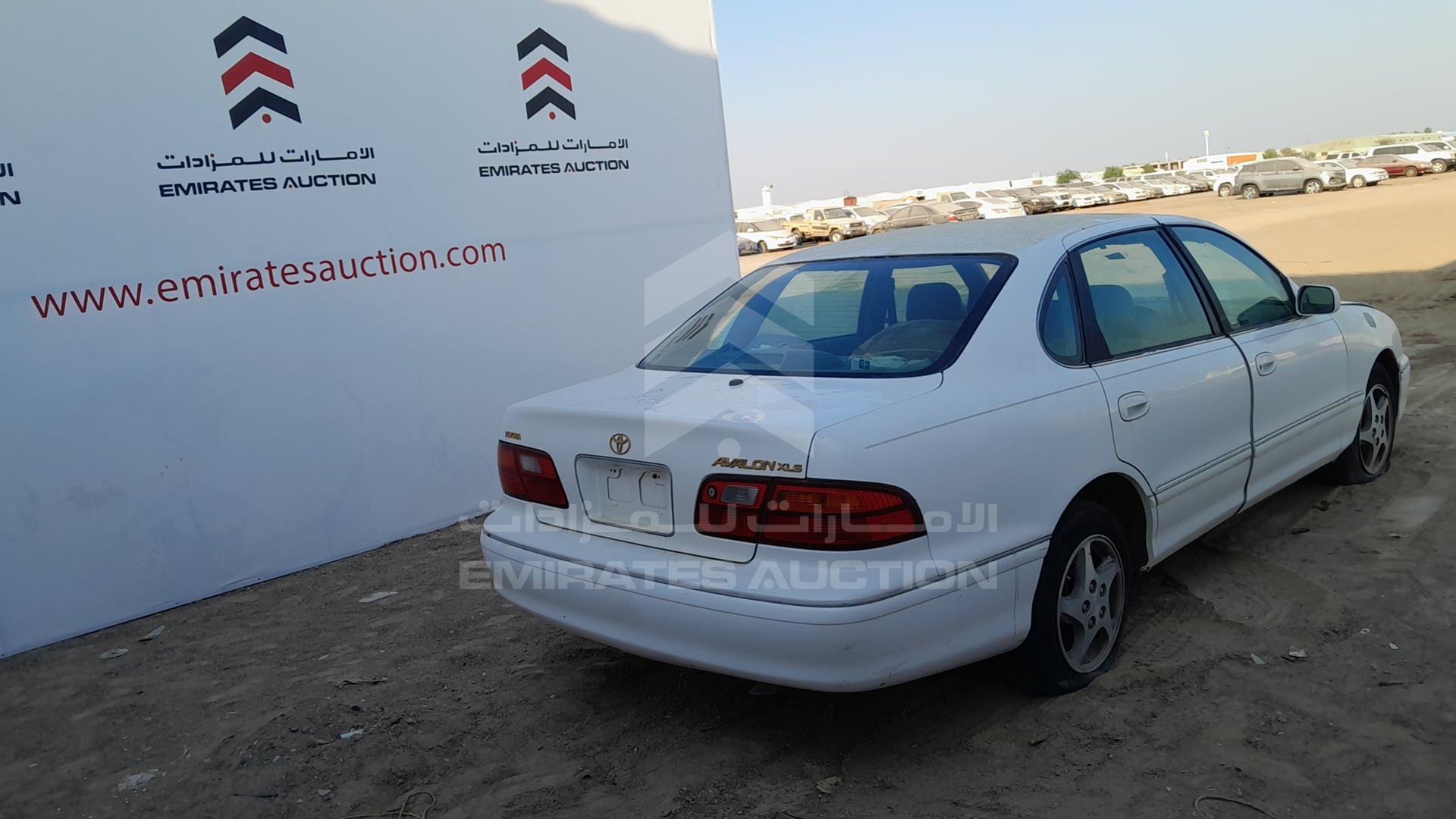 1998 TOYOTA AVALON VIN: 4T1BF18B6WU221800