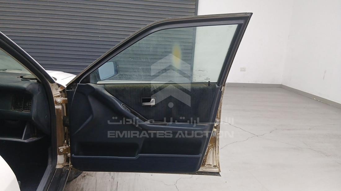 اودي 80 1989 — الباب الأمامي الأيمن — صورة 26