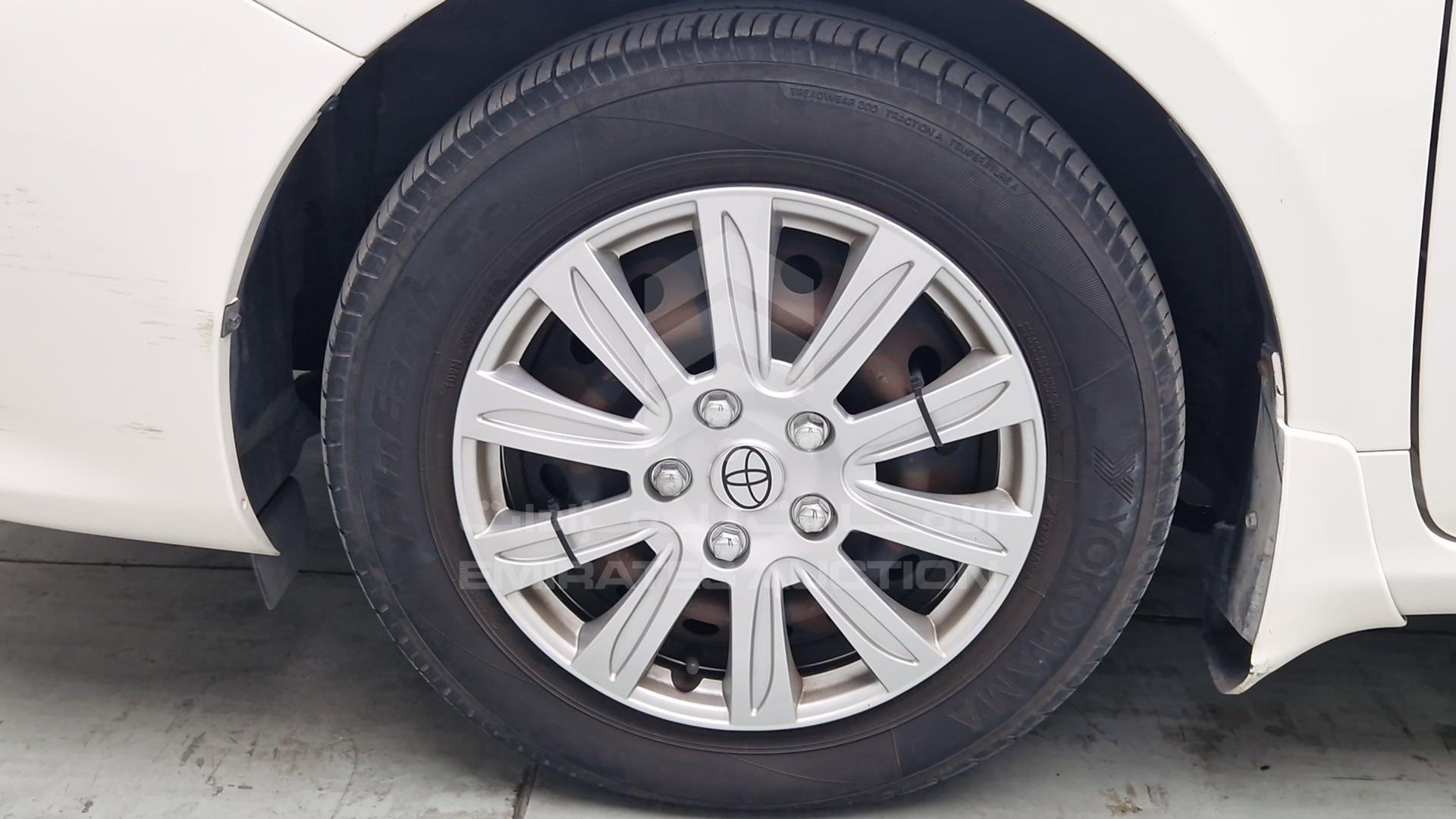2008 TOYOTA COROLLA VIN: JTDBR42E889012922