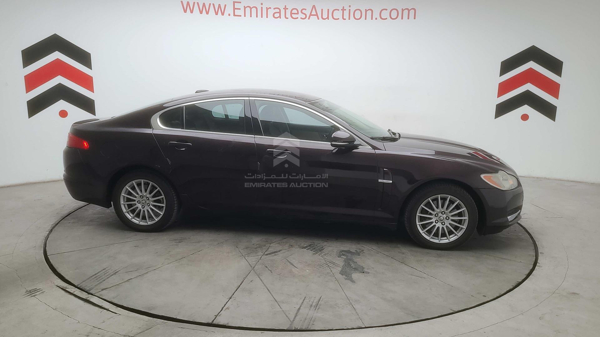 2011 JAGUAR XF VIN: SAJAA05D2BFS04944