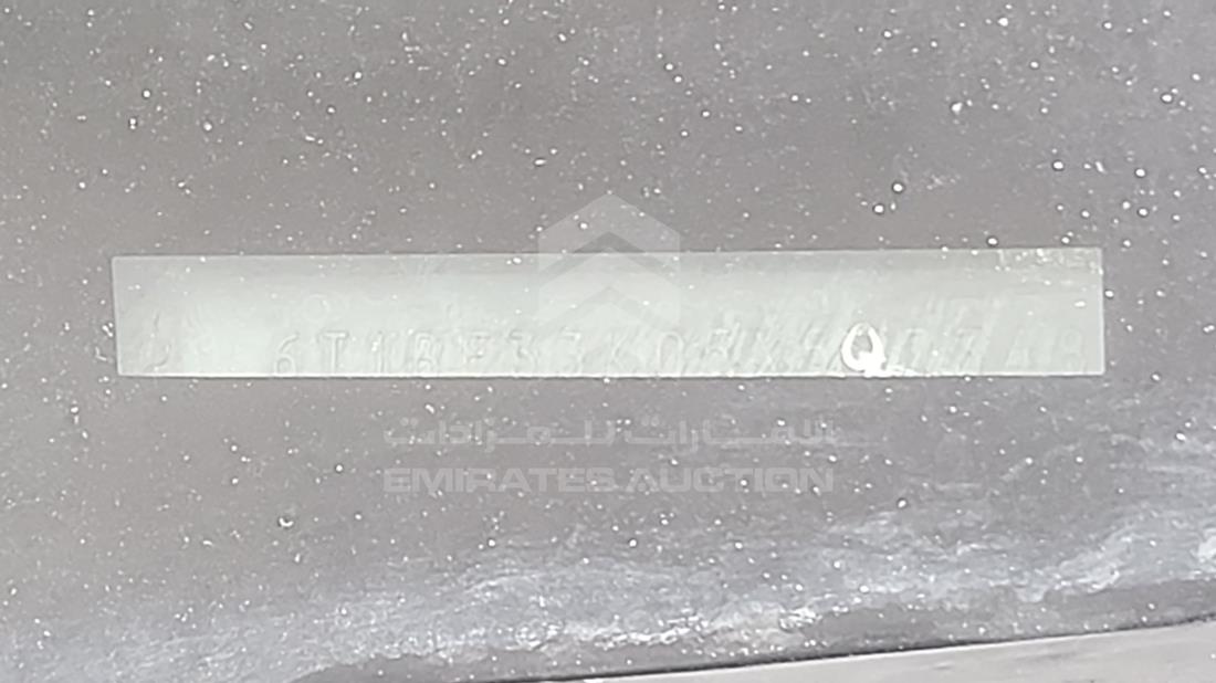 تويوتا كامري 2005 — رقم الشاسيه على الهيكل — صورة 2