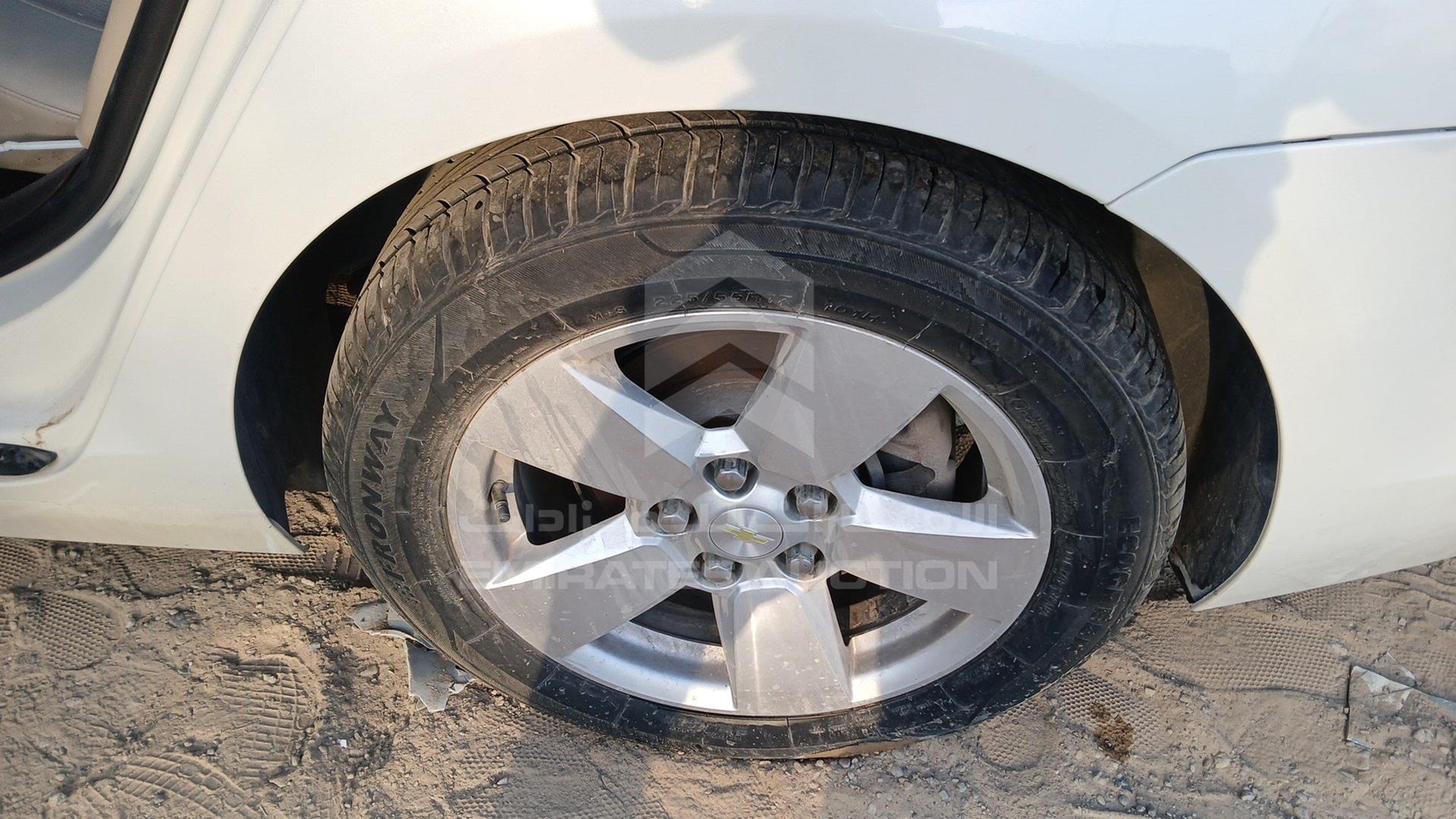 2013 CHEVROLET MALIBU VIN: KL1GM5DU4DB008679