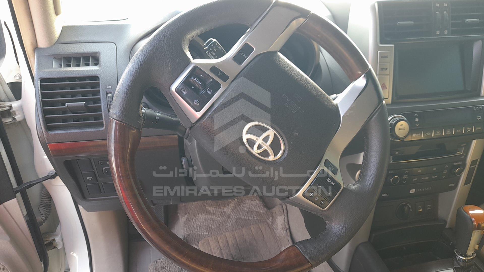 2010 TOYOTA LAND CRUISER PRADO VIN: JTEBU3FJ8AK011909
