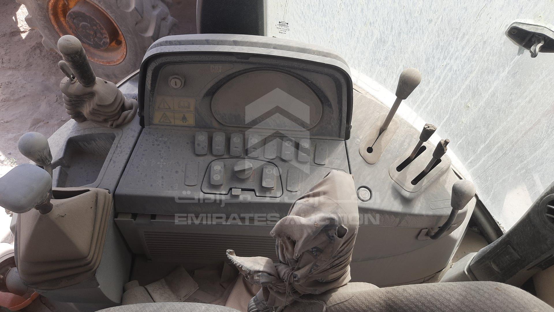 2011 CATERPILLAR 422E VIN: CAT0422EVMAW00837