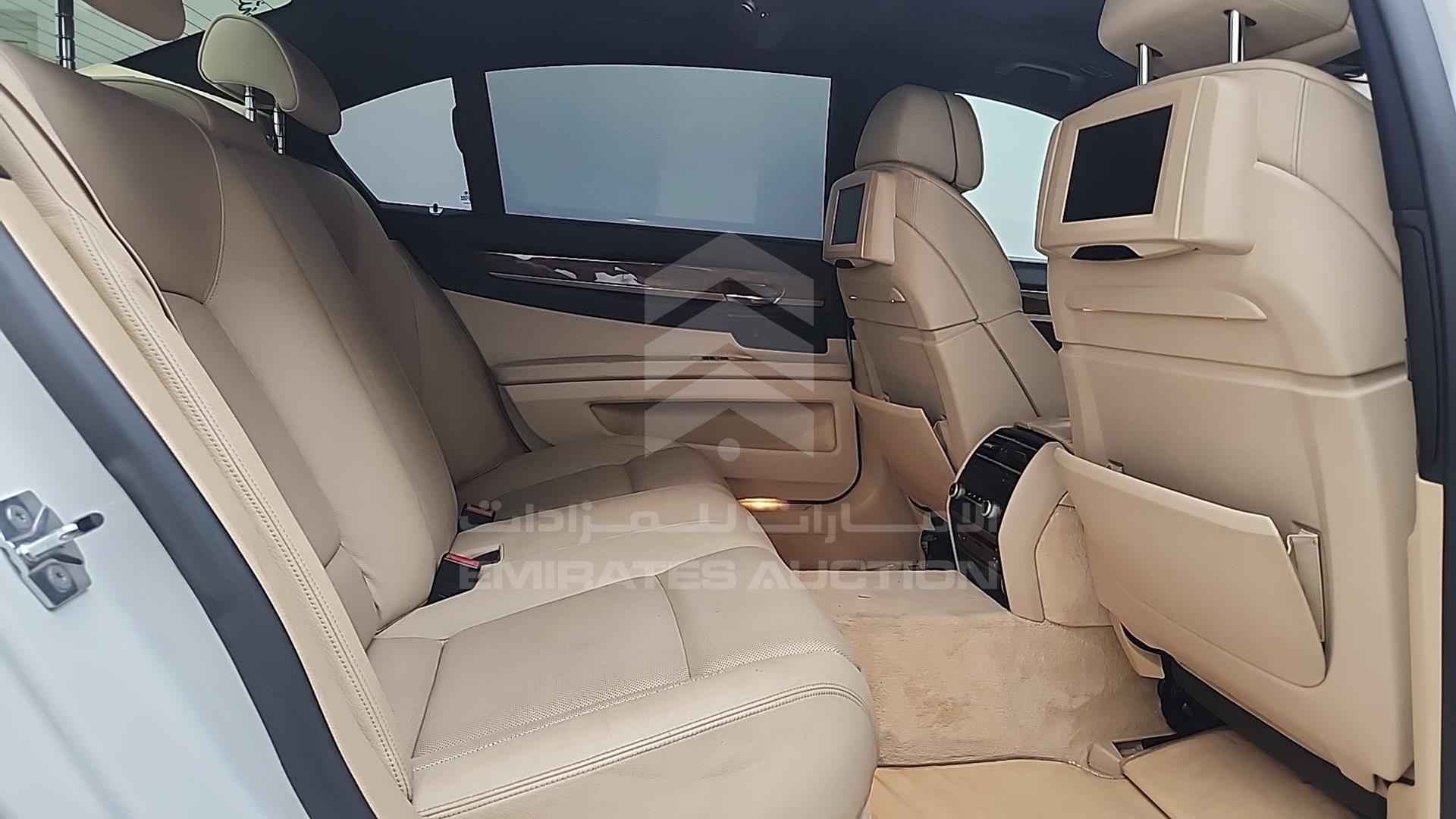 2009 BMW 740 LI VIN: WBAKB41069CY45887