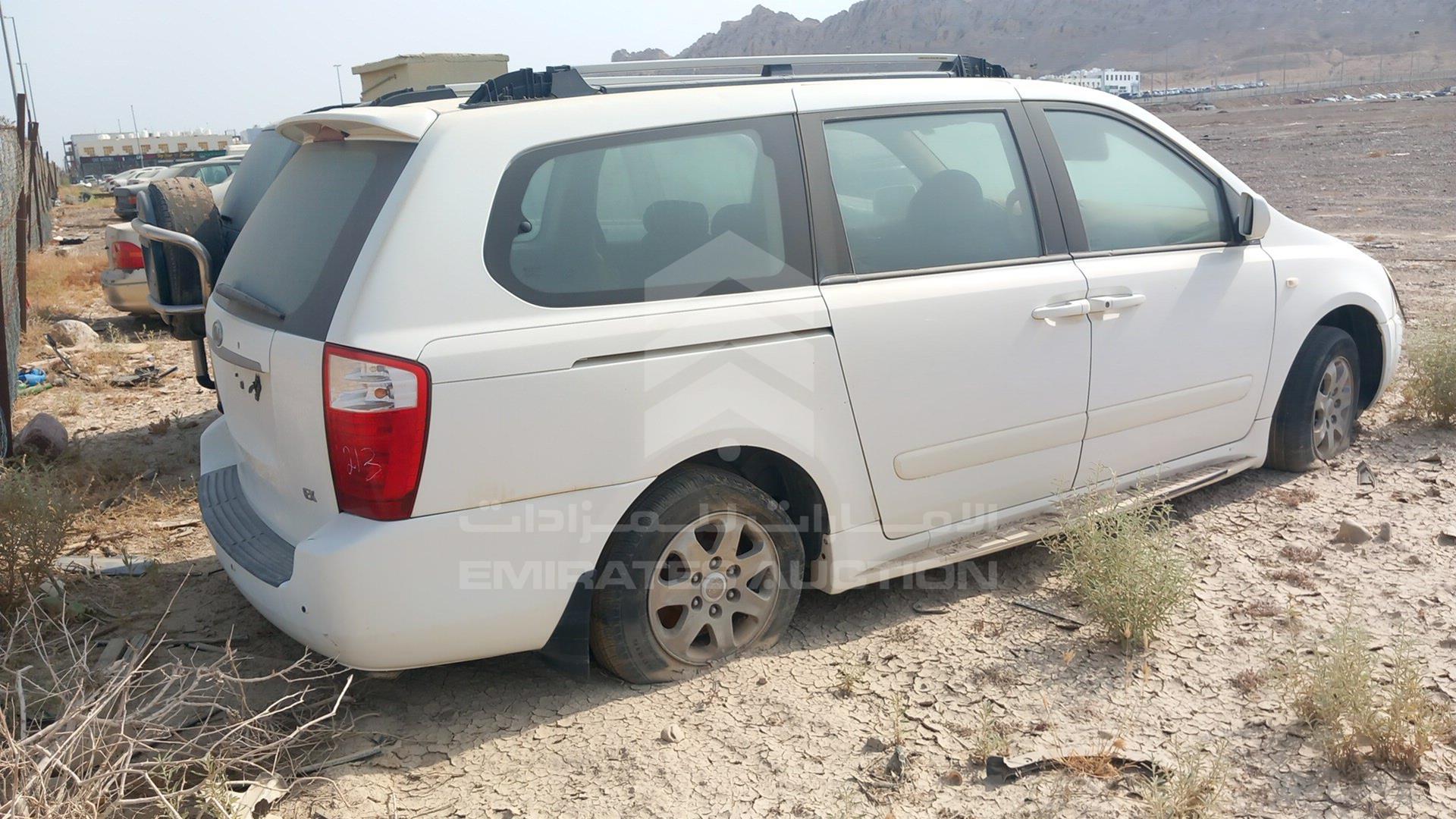 2007 KIA CARNIVAL VIN: KNAMB763776146101