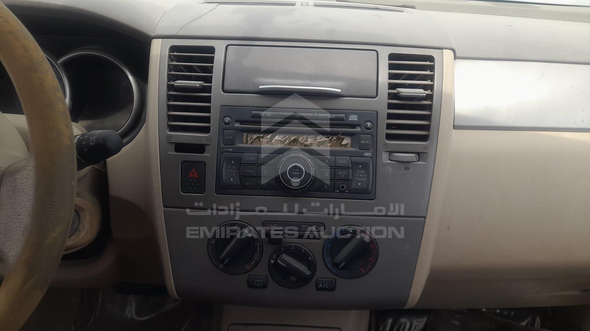 2011 NISSAN TIIDA VIN: 3N1BC1C64BK218379