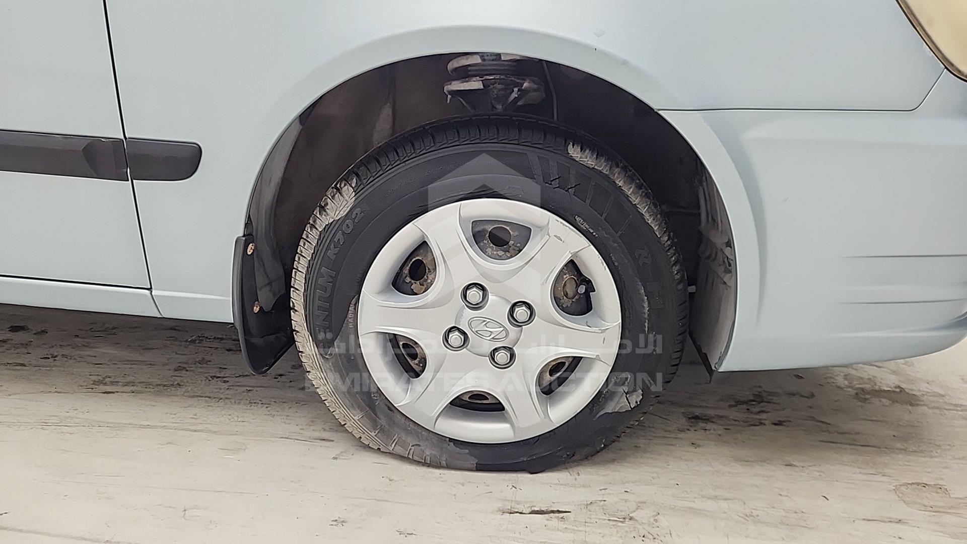 2004 HYUNDAI ACCENT VIN: KMHCG41F54U546211