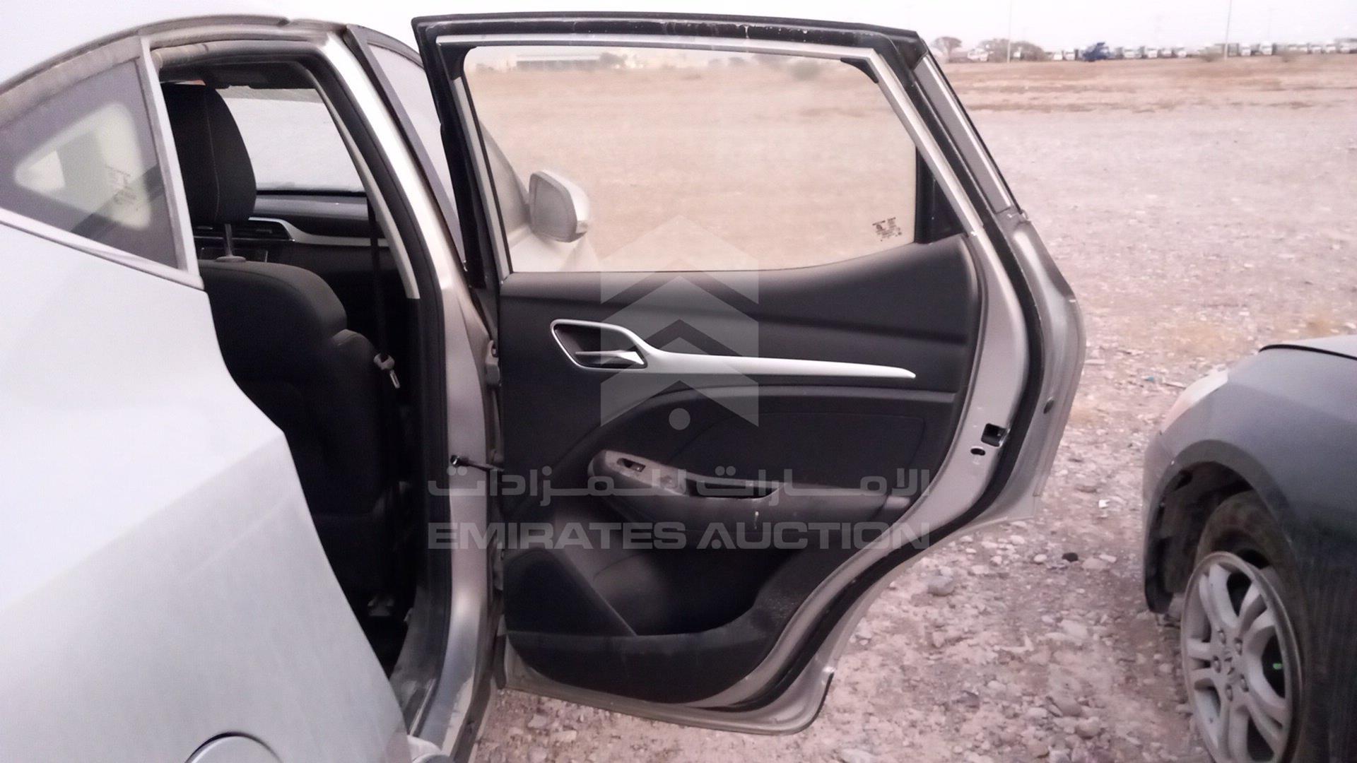 2020 MG ZS VIN: LSJW74U39LZ013894