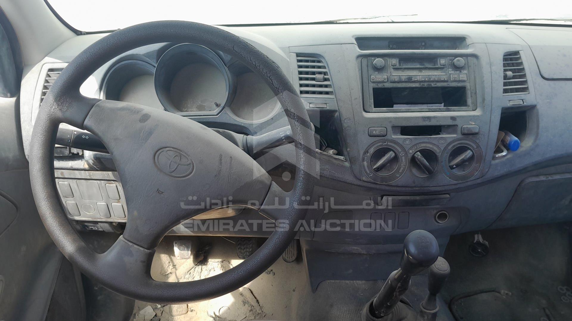 2008 TOYOTA HILUX VIN: MR0FX22G681309765