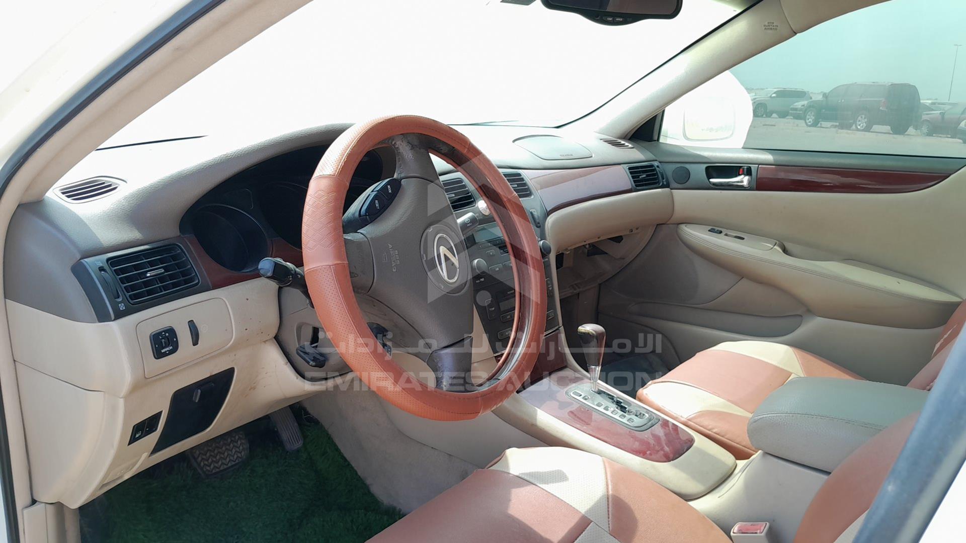 2002 LEXUS ES 300 VIN: JTHBF30G420027791